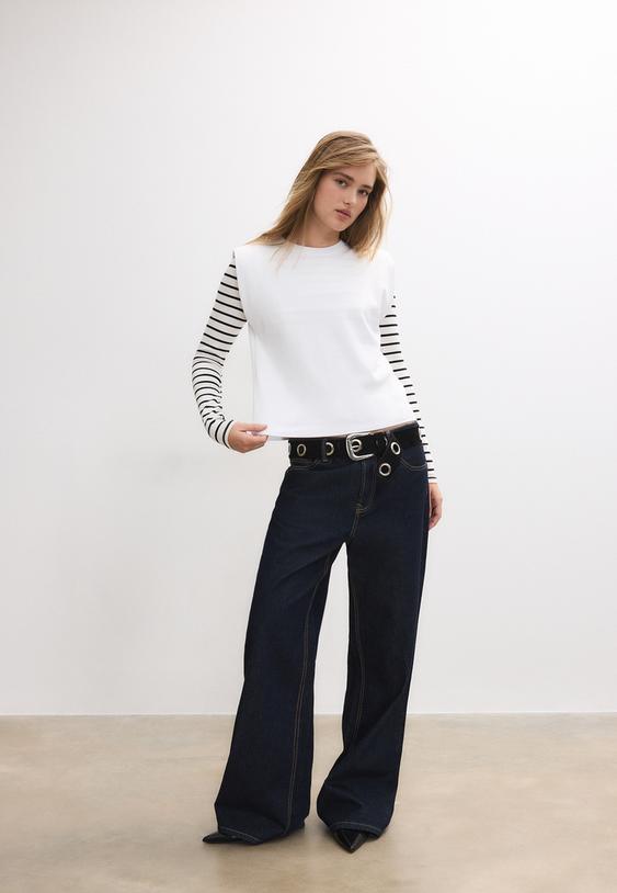 basictshirt-mit-schulterpolstern