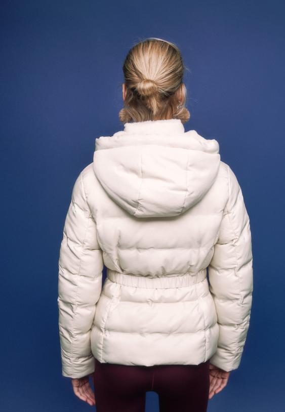 doudoune a capuche avec ceinture