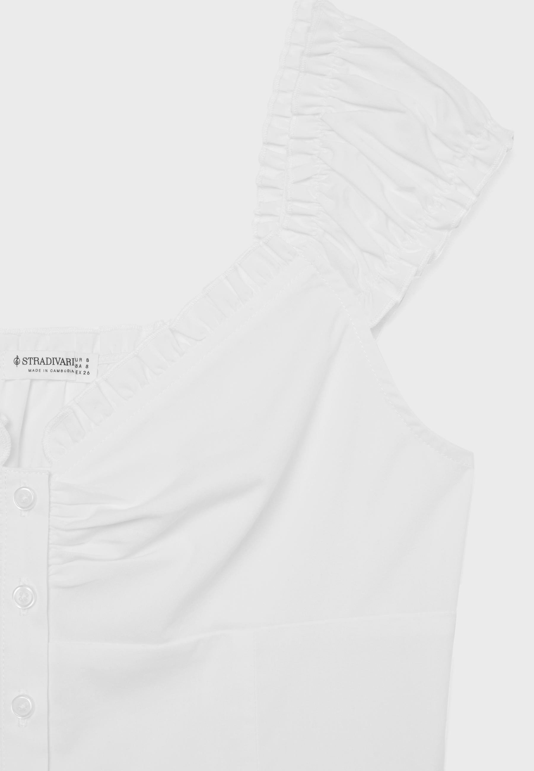 Sweetheart neck top with buttons — White