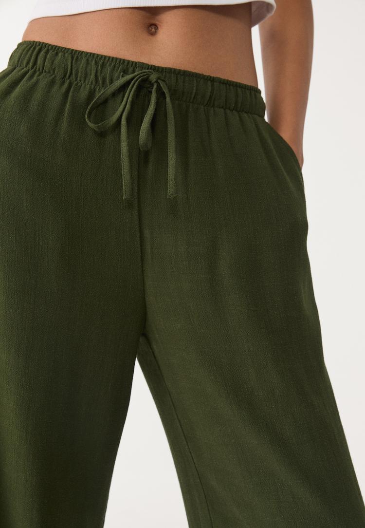 pantalon fluido con lino