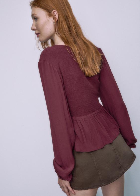 flieende-bluse-mit-langen-armeln