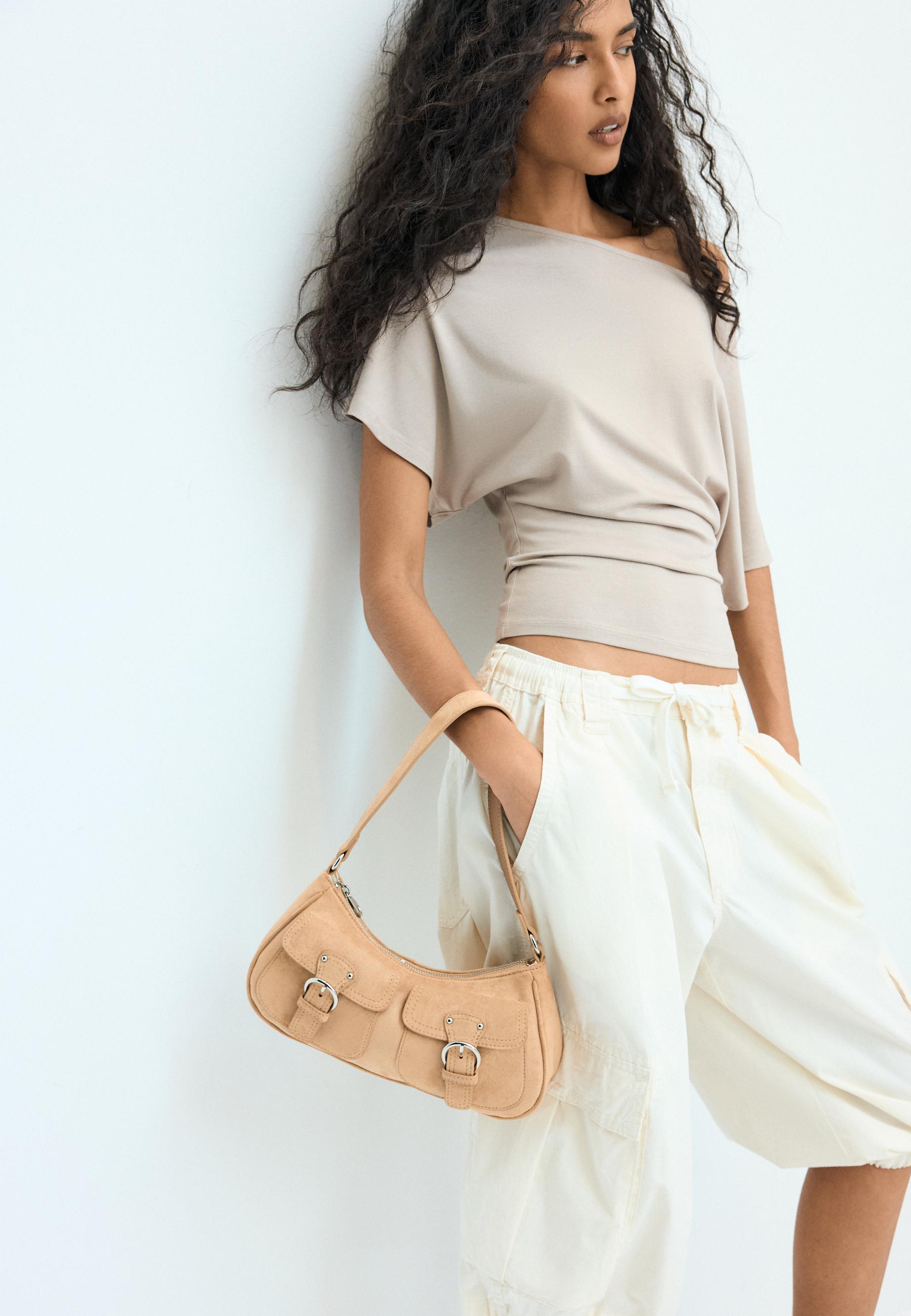 Shoulder bag with pockets — Caramel