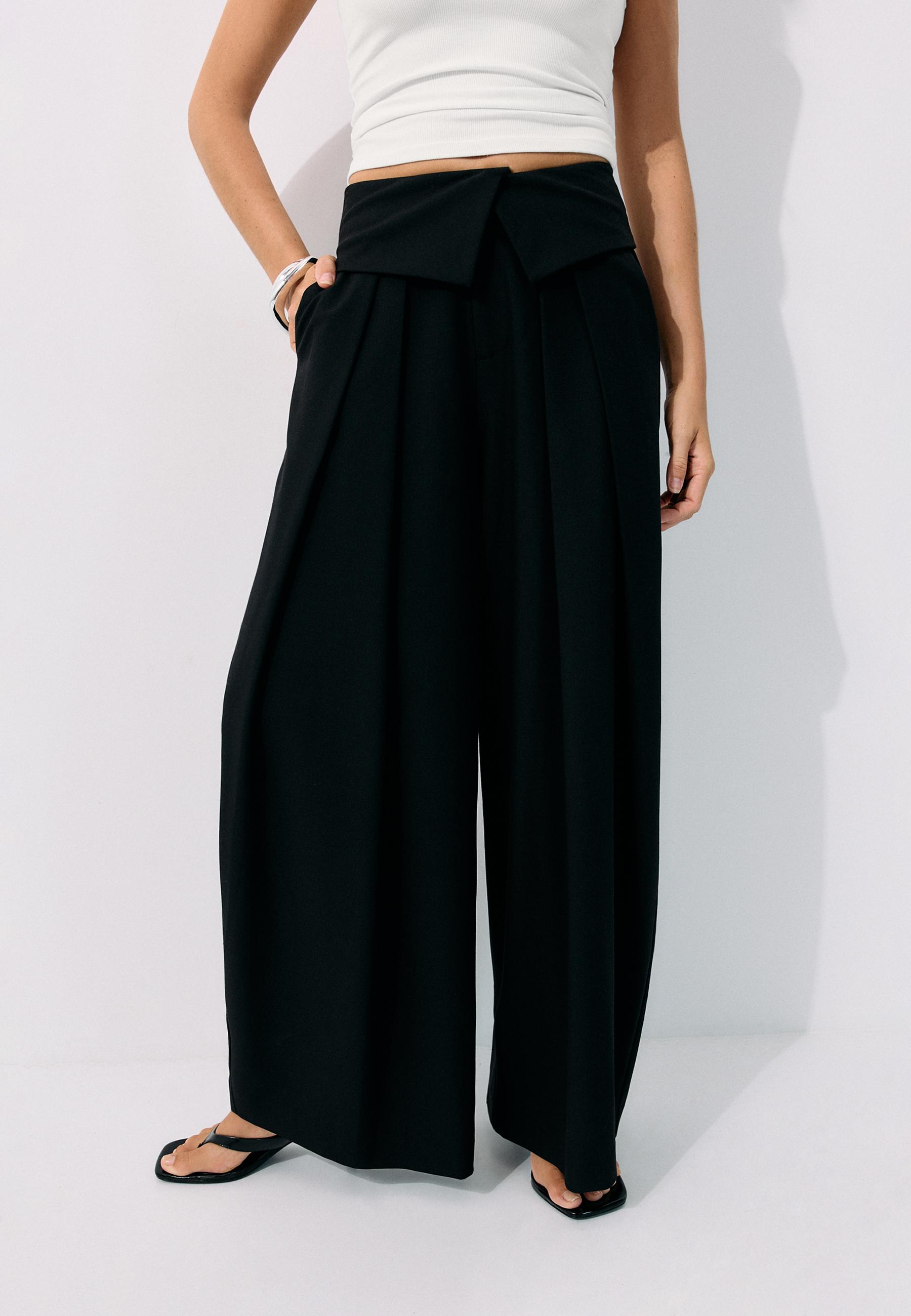 Wide-leg turn-up waistband trousers — Black