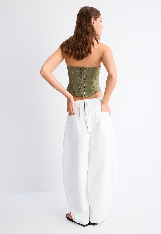 corset com lacada
