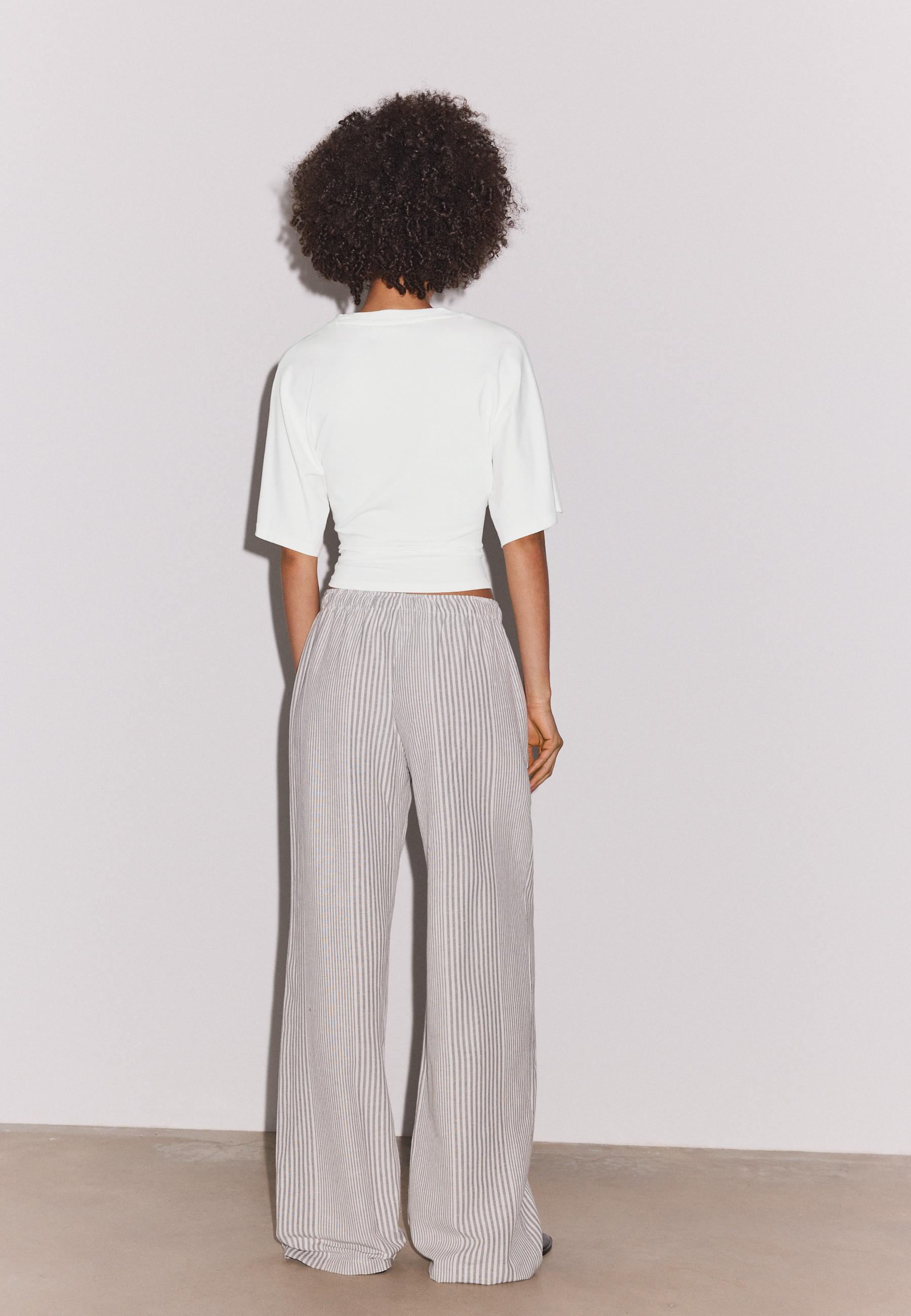 Flowing striped linen blend trousers — Grey