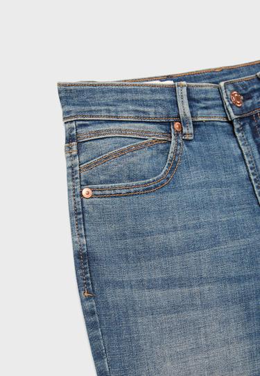 D74 stretch bell bottom jeans with slit — LIGHT BLEACH 9