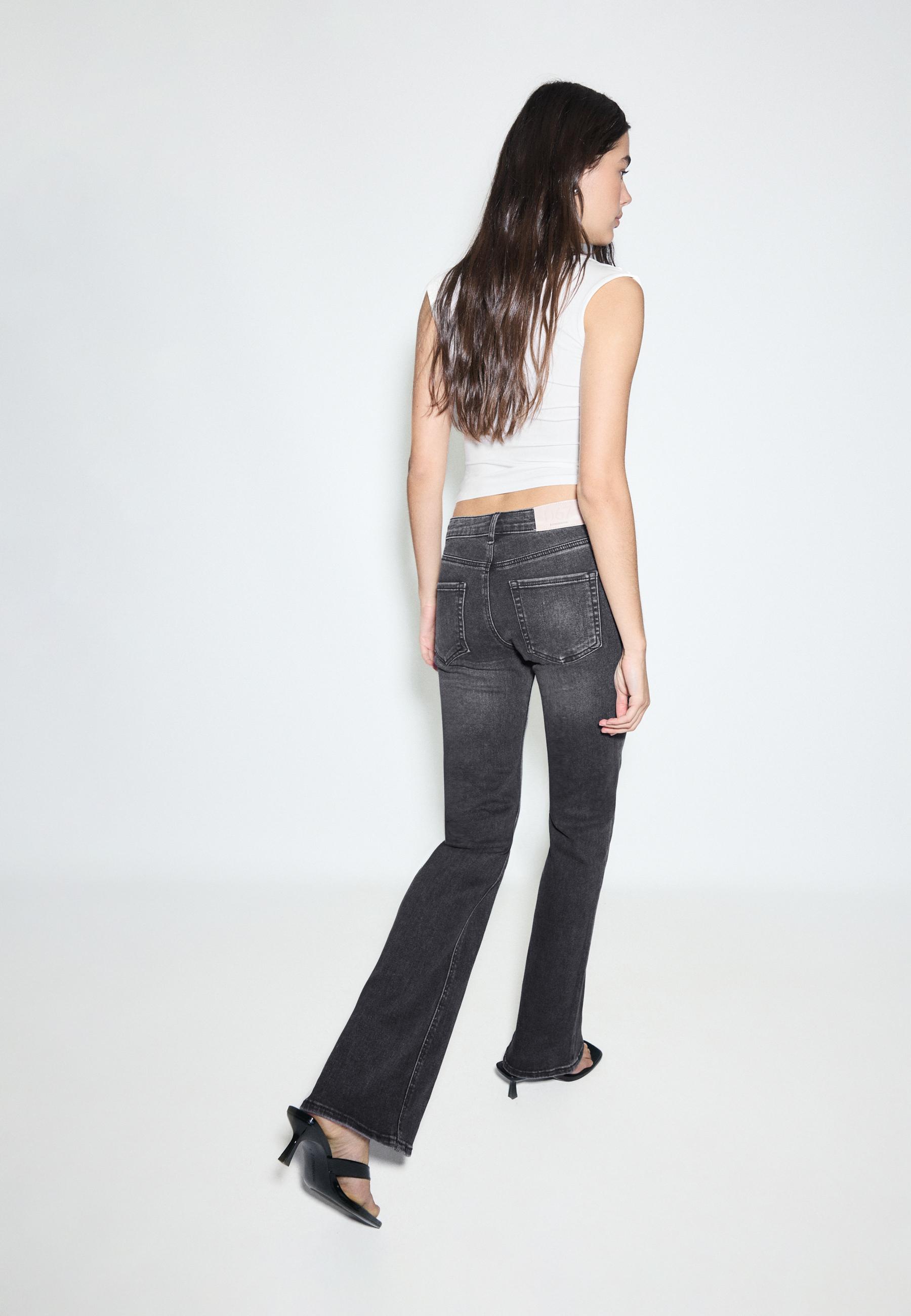 D67 Slim bootcut jeans — BLACK DENIM WASHED EFFECT