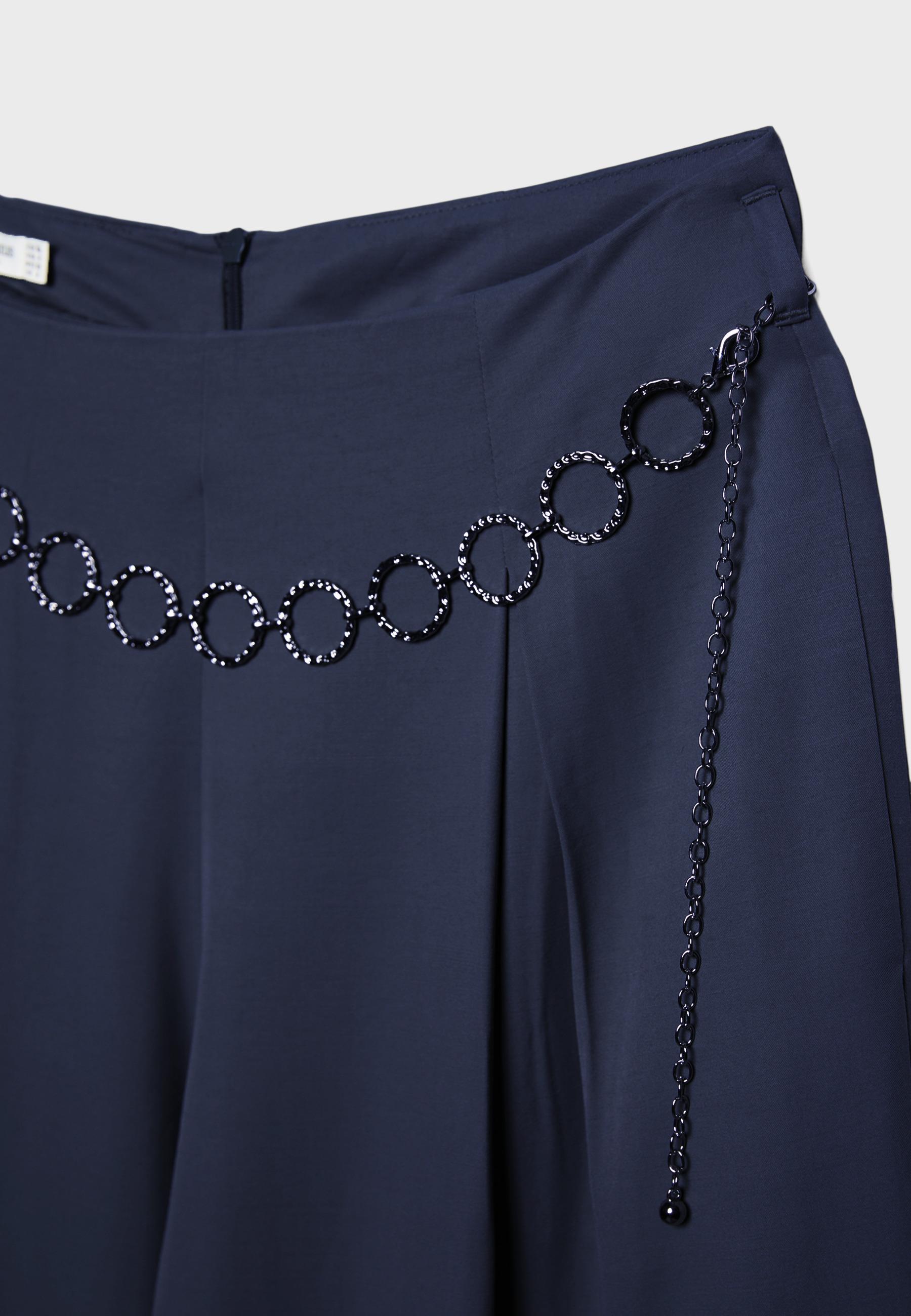 Satin darted trousers with chain belt — Navy blue