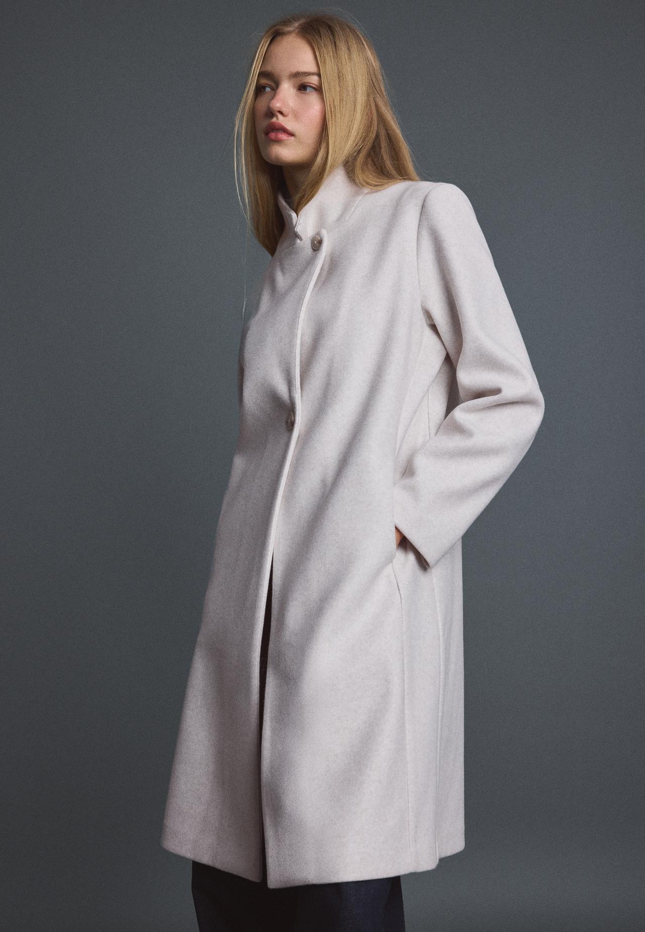 Soft-touch basic coat — Ecru