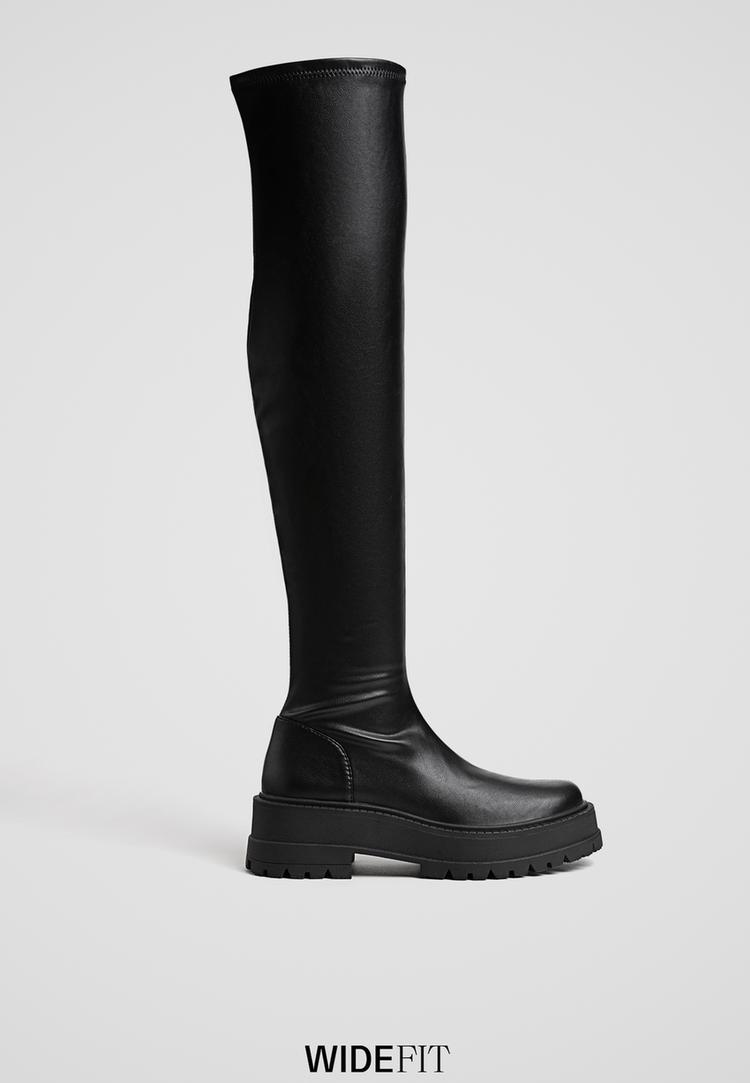 wide-fit-flache-xl-stiefel-in-schwarz-mit-profilsohle