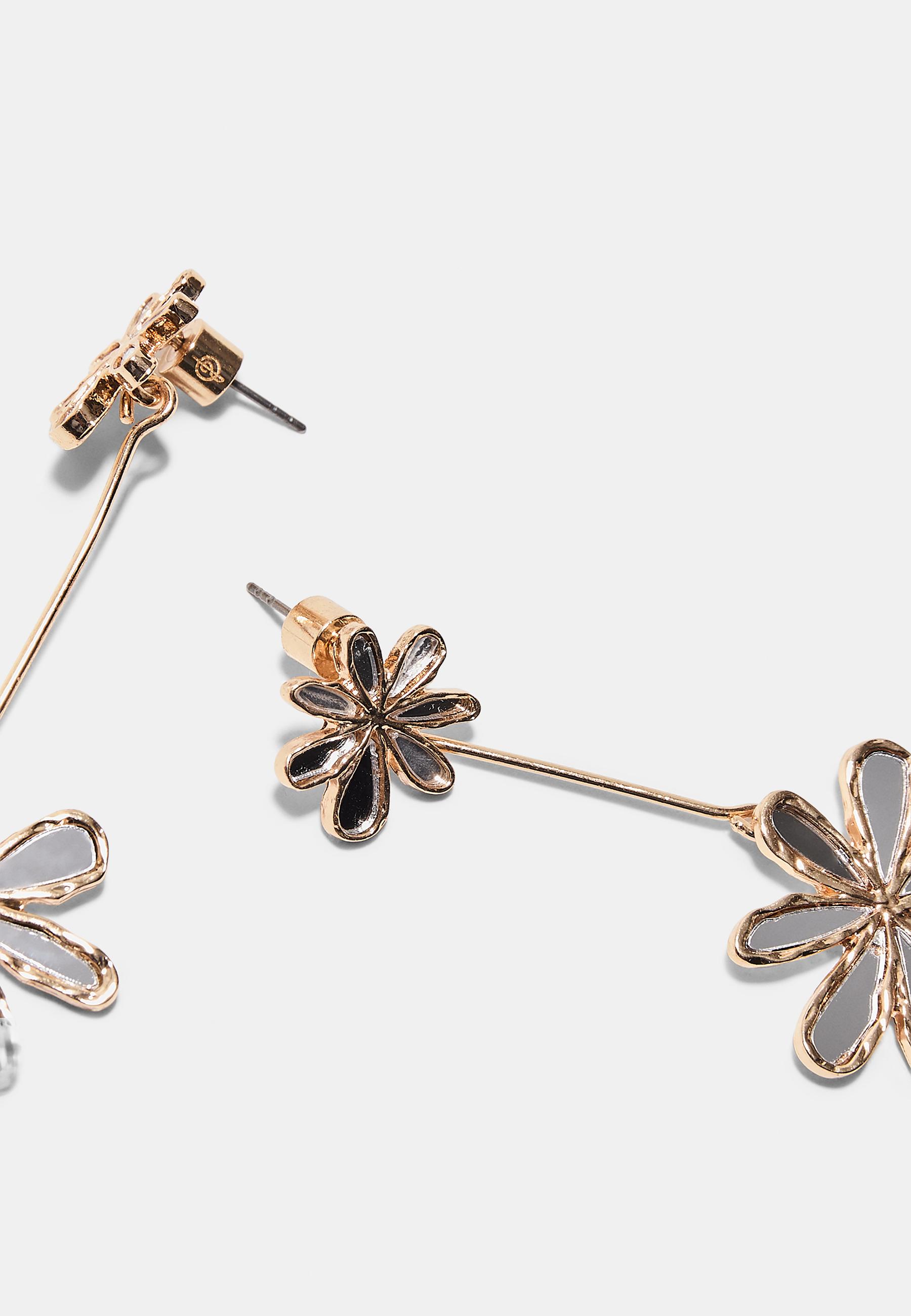 Flower dangle earrings — Gold