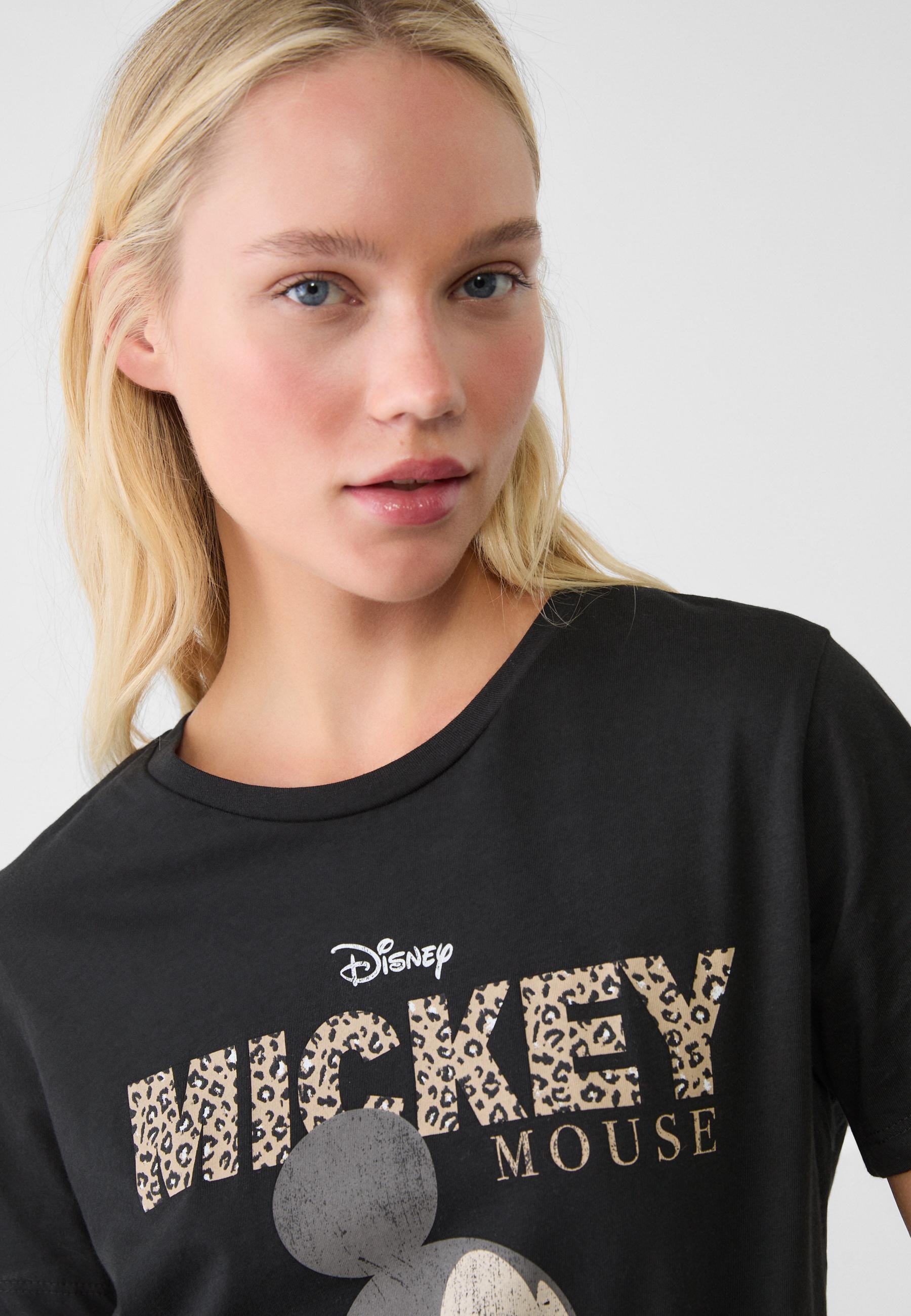 Stradivarius t shirt disney on sale