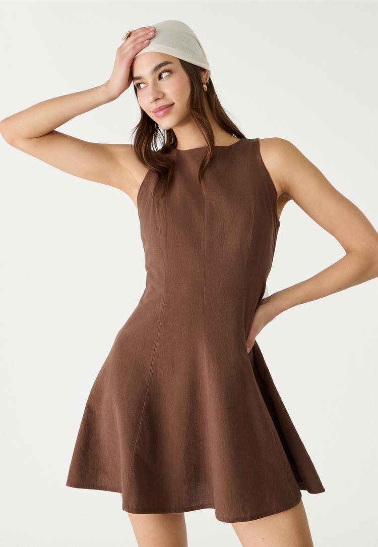 vestido corto fluido