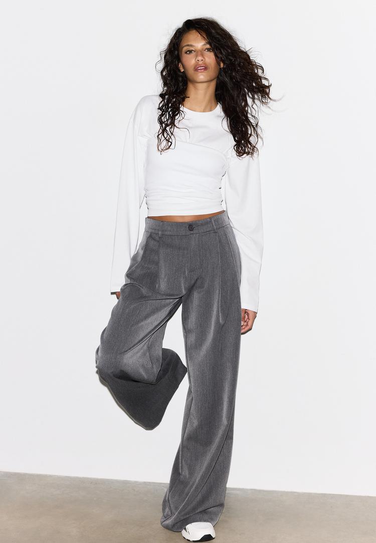 Stradivarius Tricou Cu Mânecă Lungă Și Volane Alb Xl