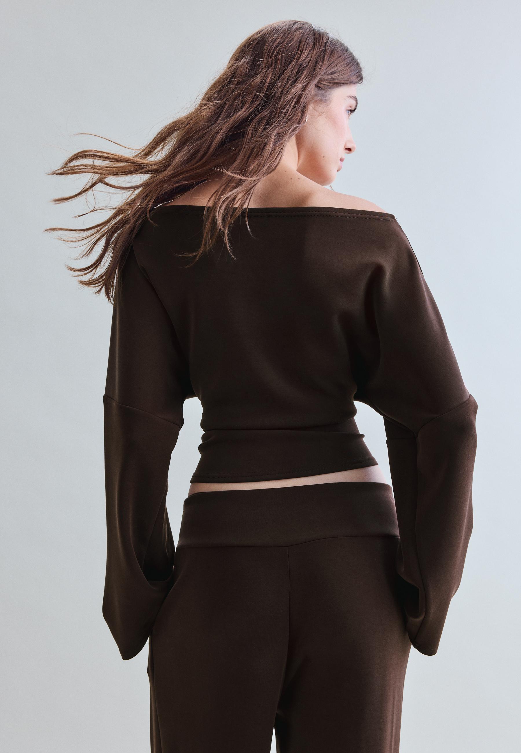 Stradivarius Yumuşak dokulu, büzgülü asimetrik sweatshirt