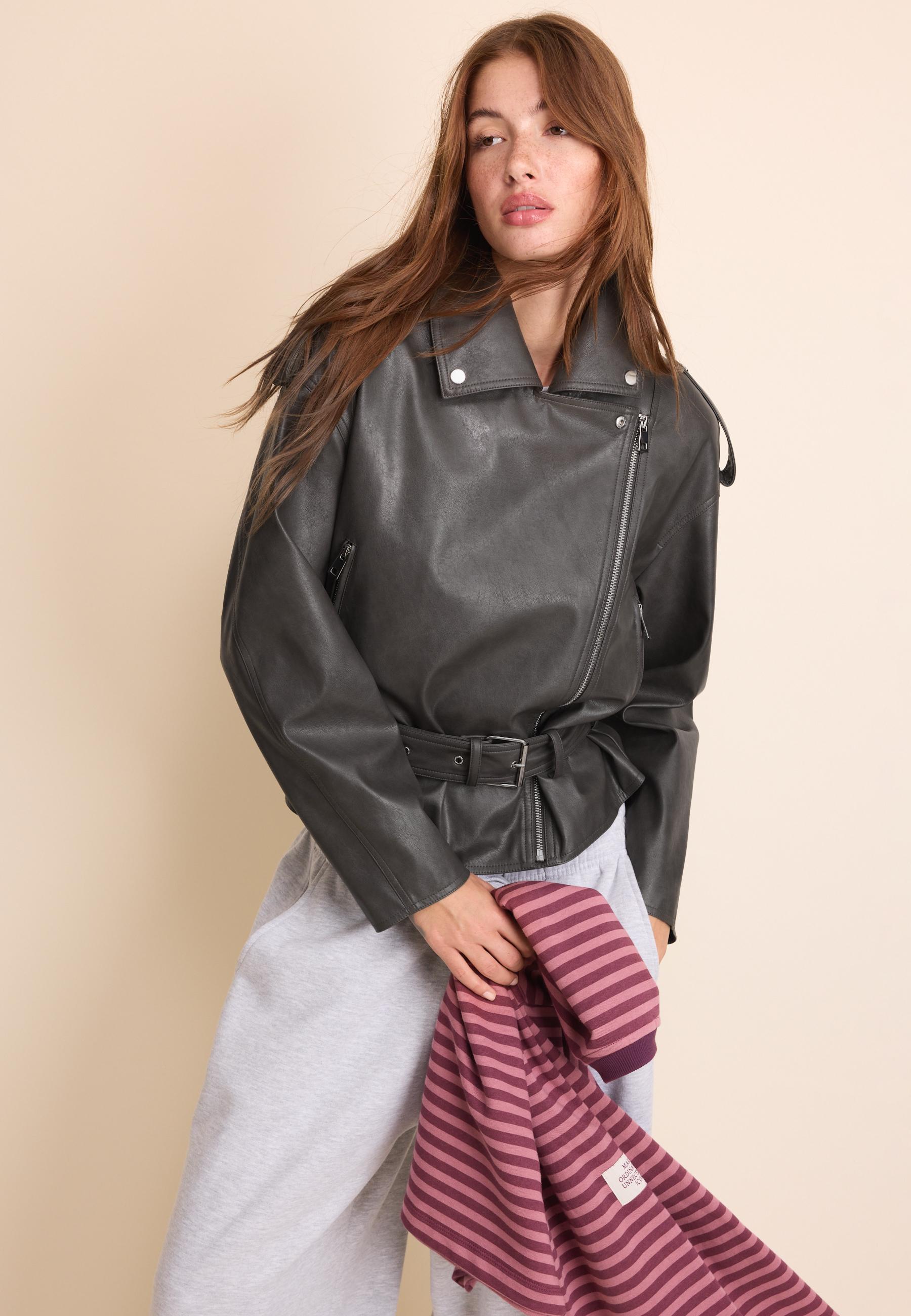 Stradivarius Kemerli suni deri biker ceket