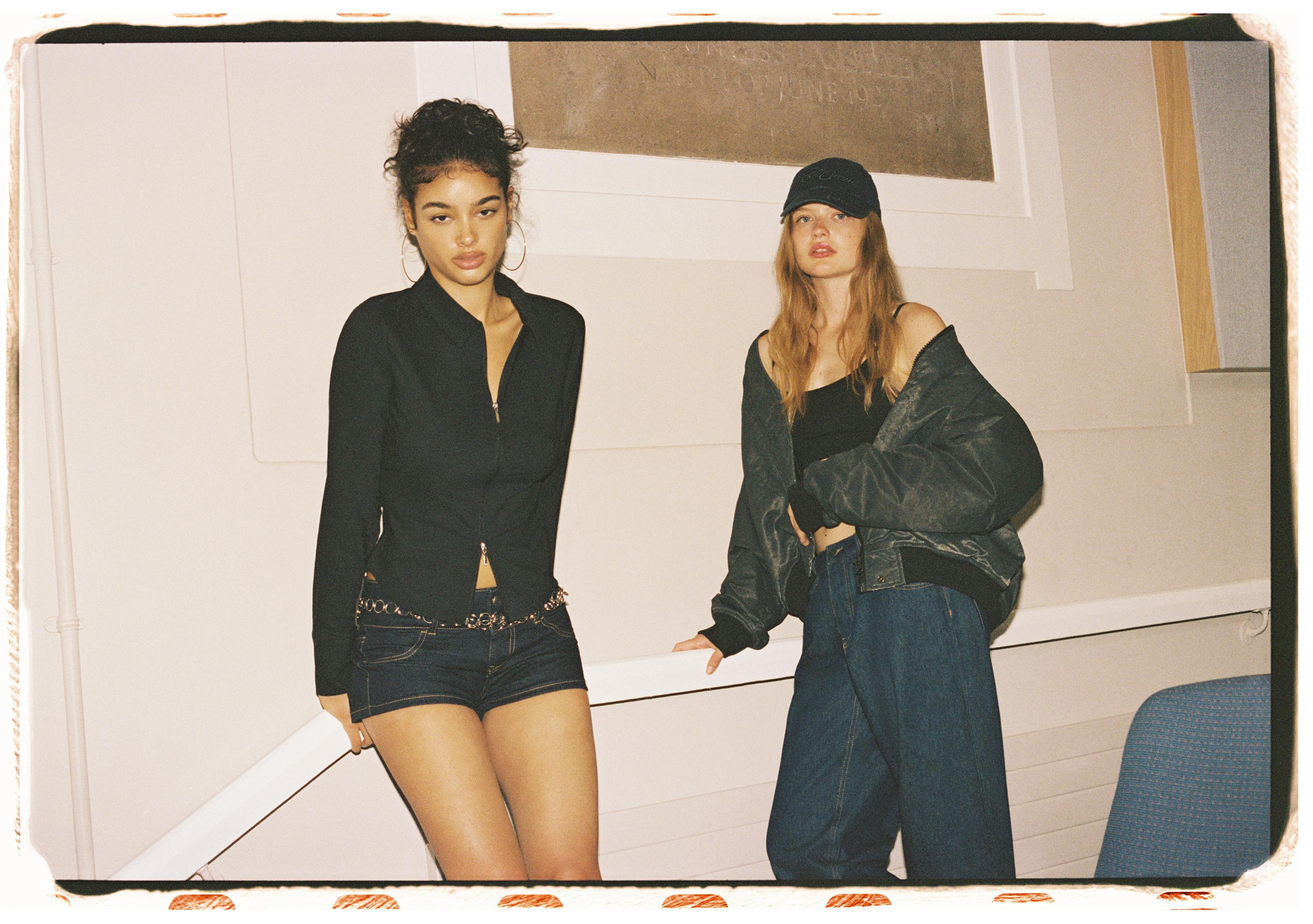 Fitted shirt with zip — Black