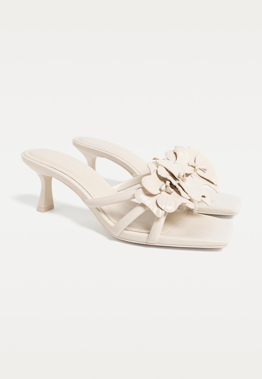 Sandalias tacón flores