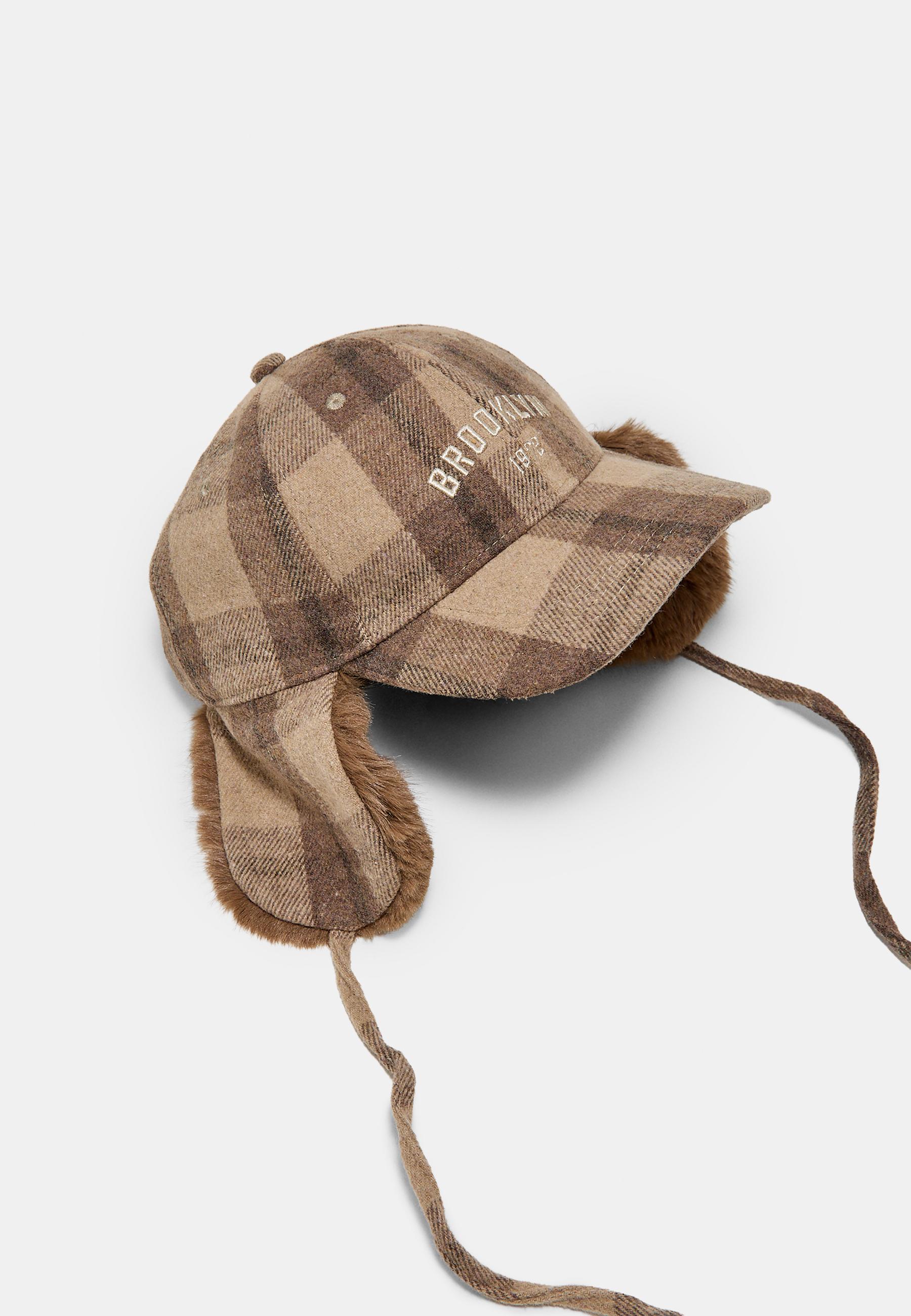 Faux fur check cap - Women's fashion | Stradivarius Беларусь