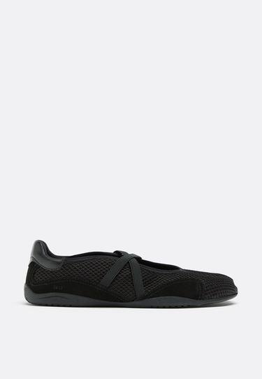 S032 split toecap ballerina trainers — BLACK  2