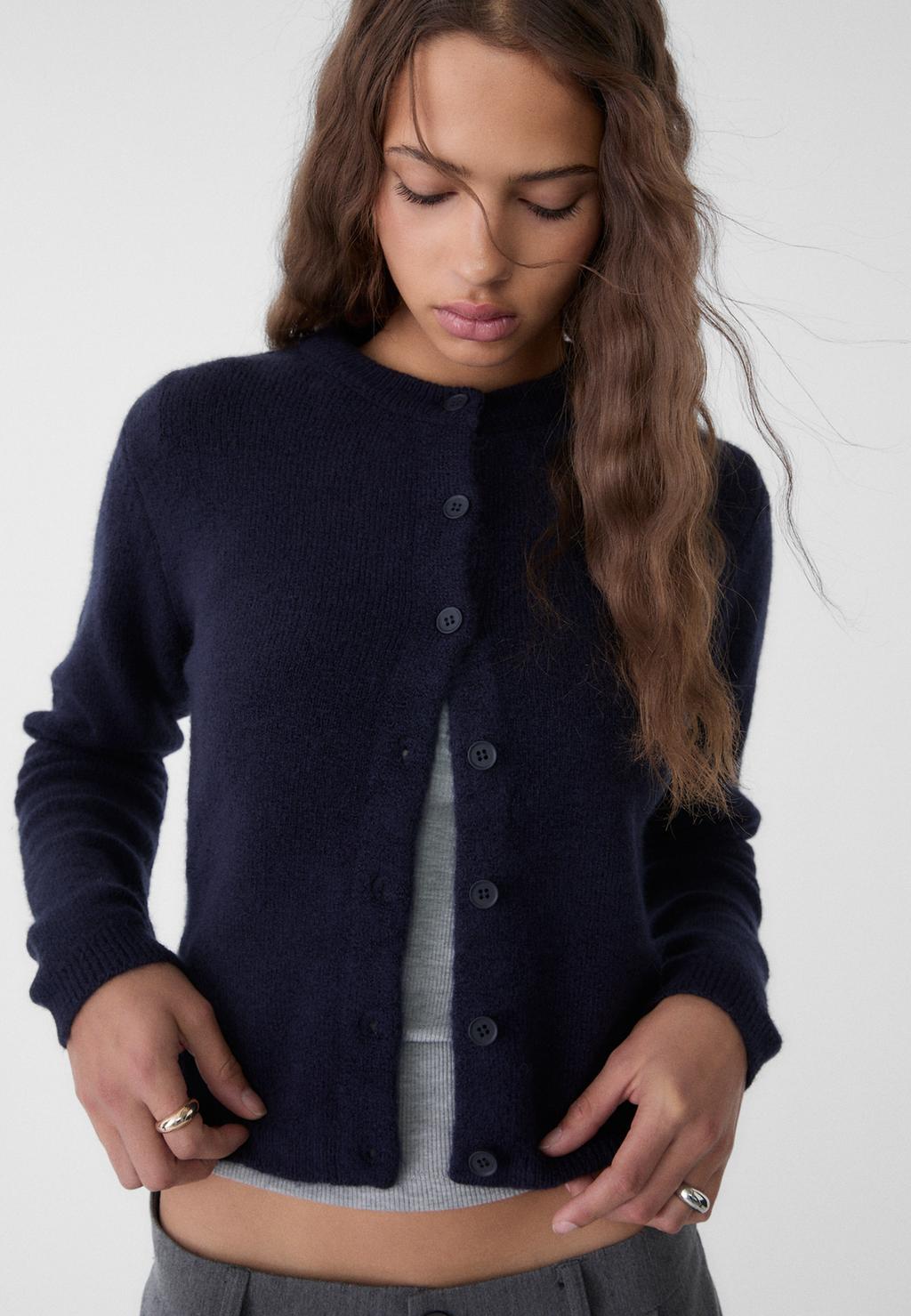 Buttoned knit jacket