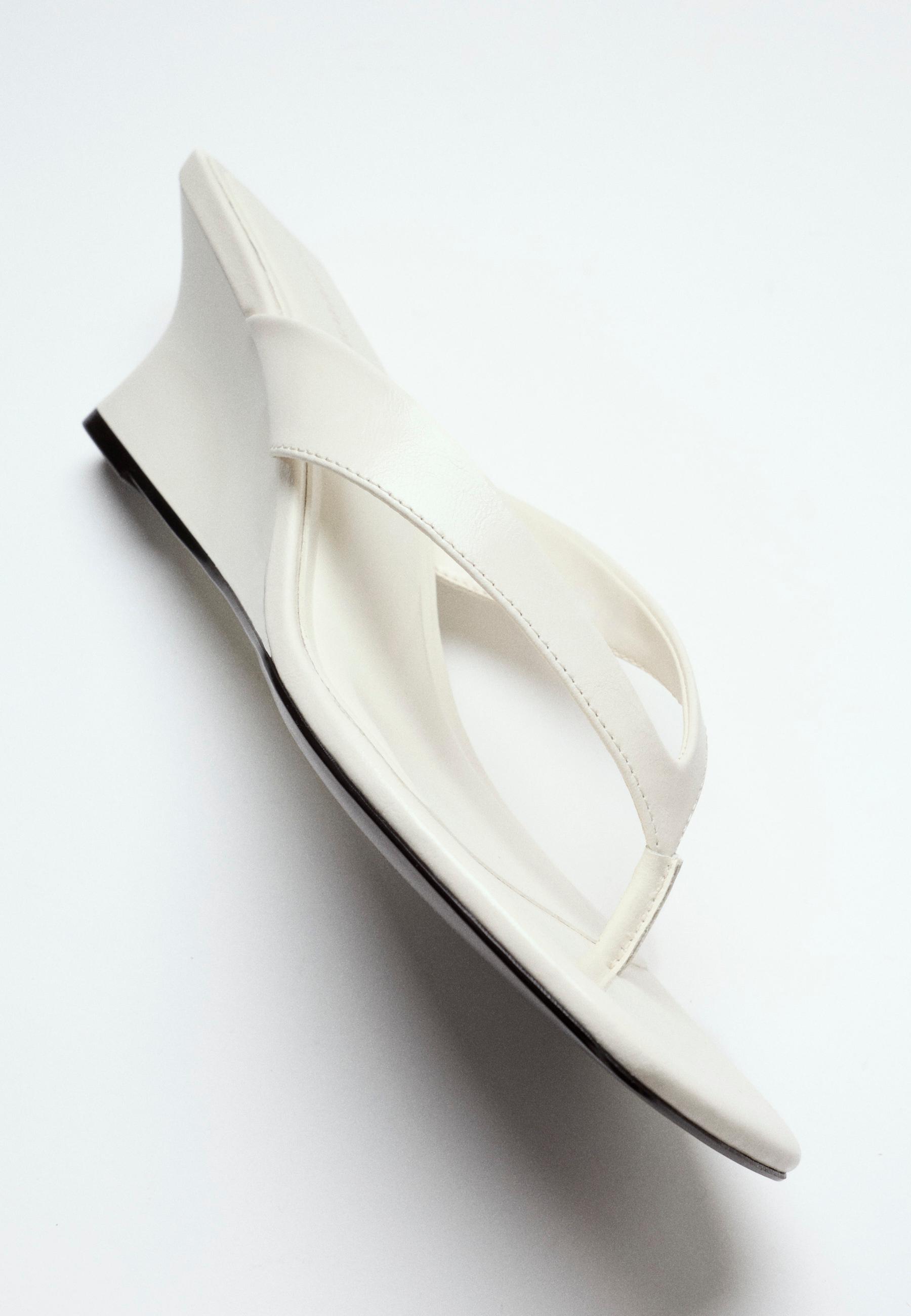 Thong wedge sandals — ECRU
