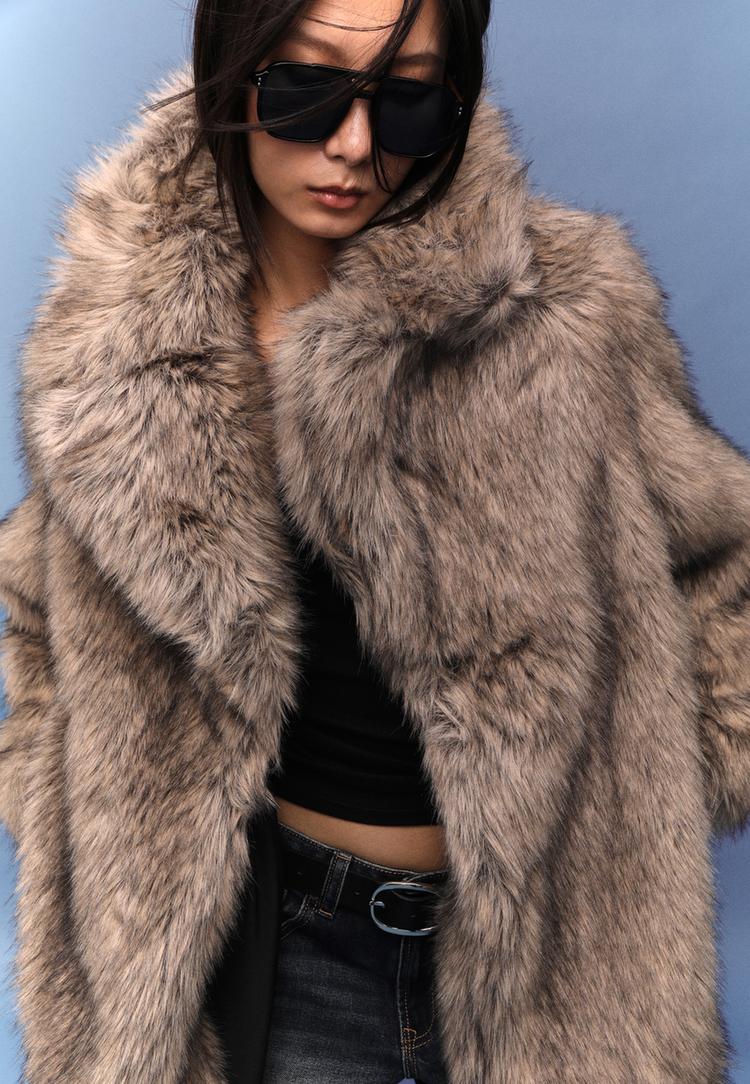 regular fit faux fur coat