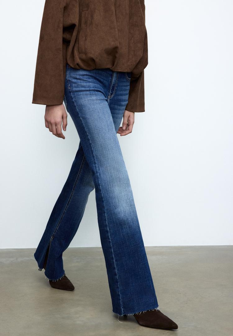D74 Jeans-Schlaghose mit Schlitz ENTBASTETER DENIM-WASHED-LOOK 32