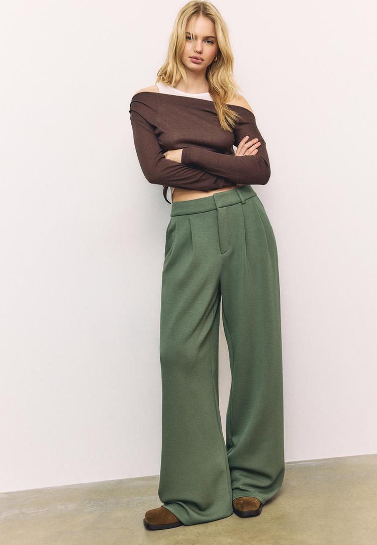 Stradivarius Pantaloni Eleganți, Moi La Atingere Kaki 36