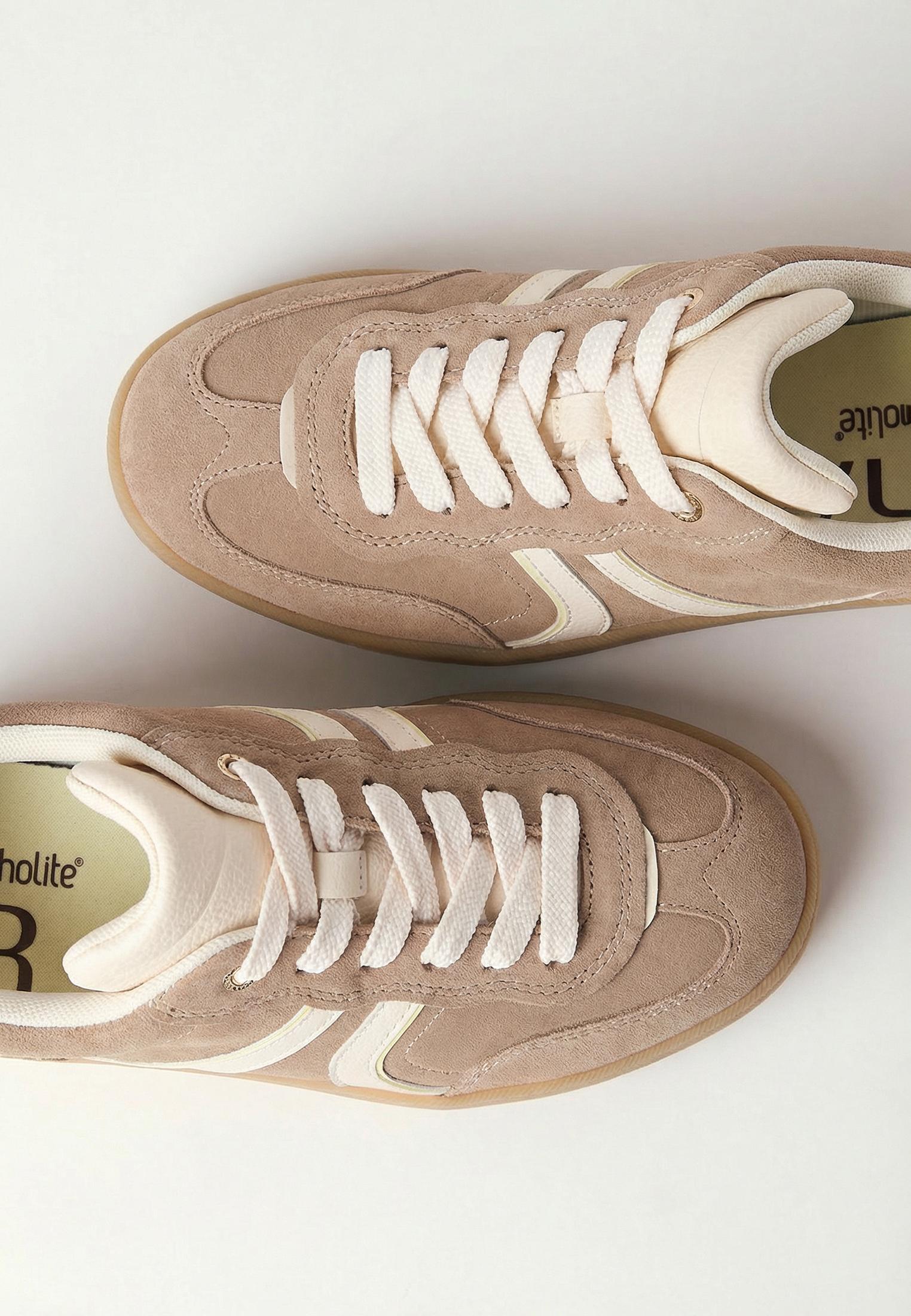 Casual leather trainers — BEIGE