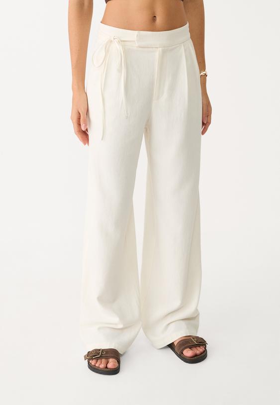 soepelvallende broek met strik en linnenlook