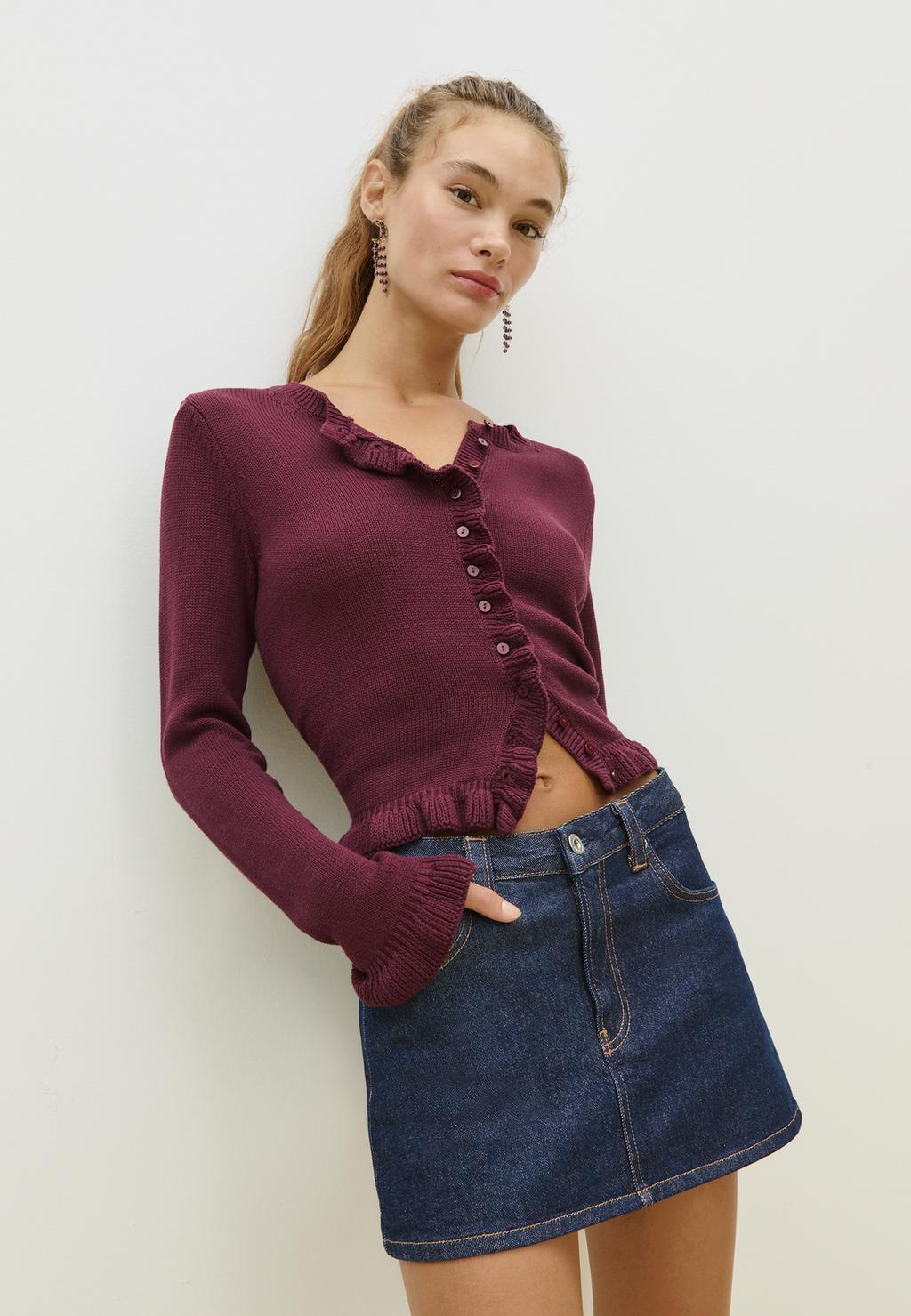 Knit cardigan with buttons and ruffles