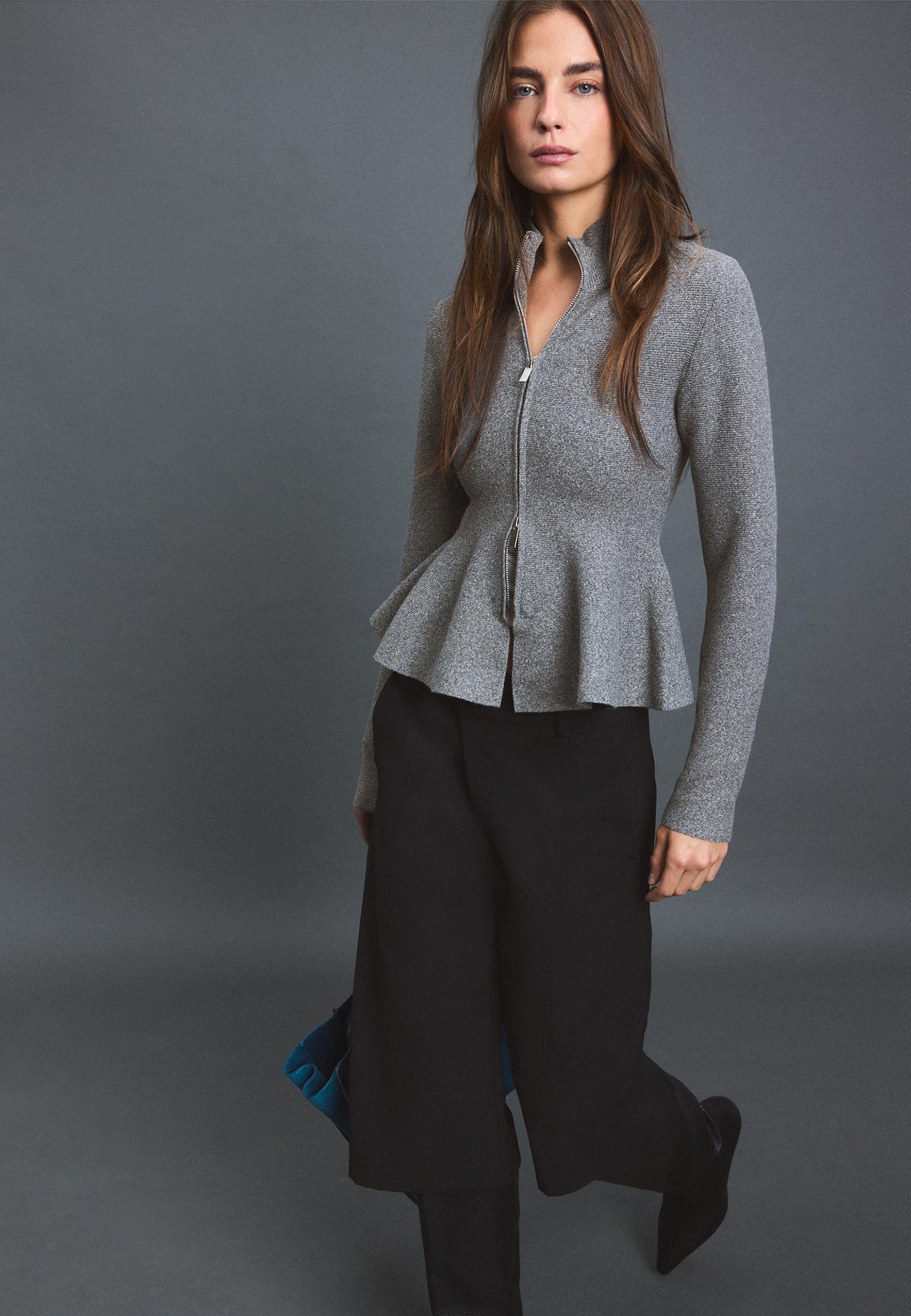 Peplum knit sweater — Dark grey
