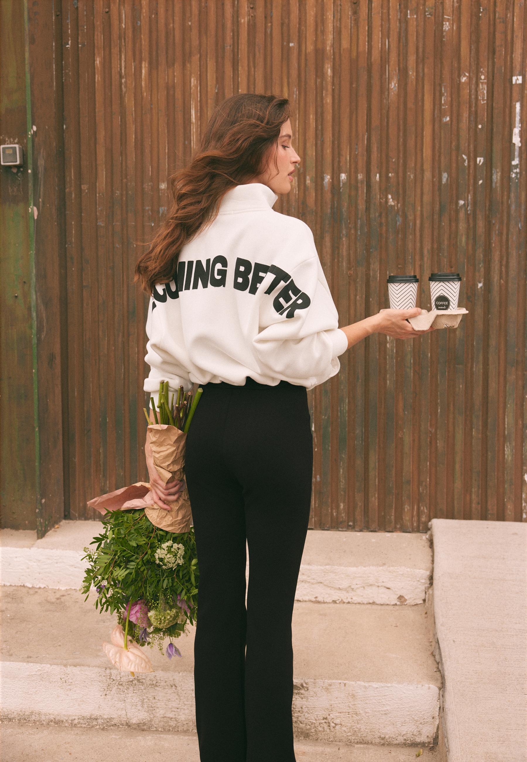 High neck cropped sweatshirt — Ecru