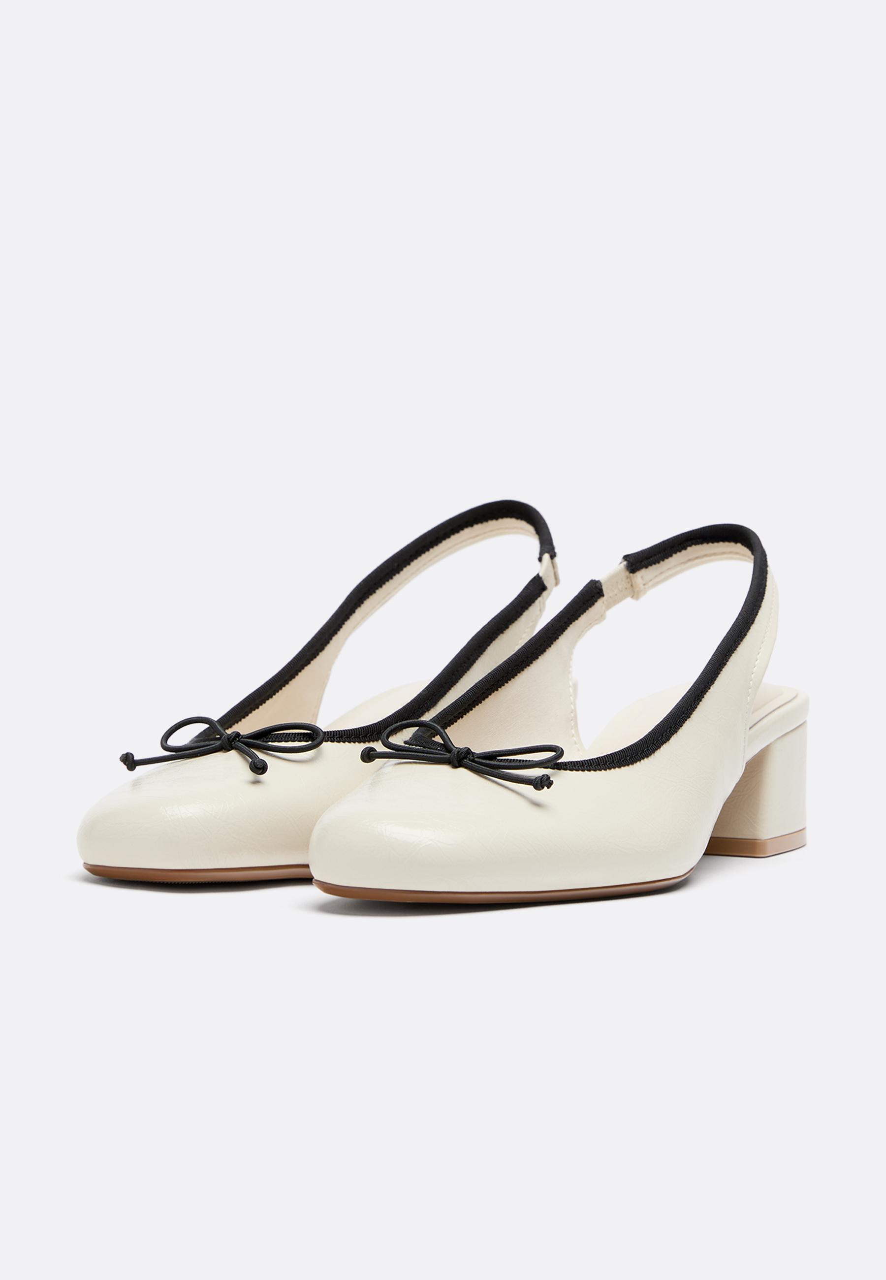 Heeled ballet shoes — ECRU