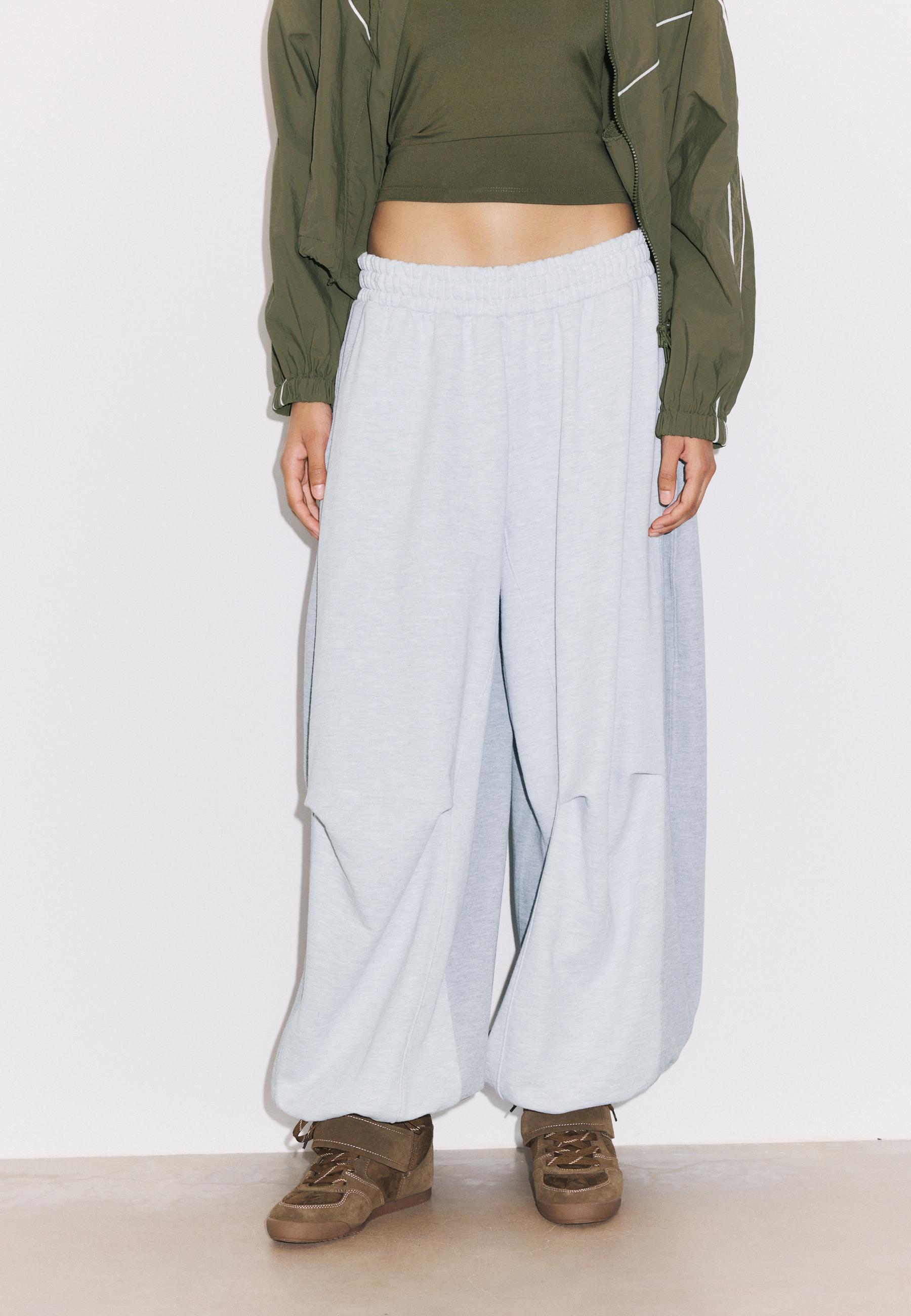 Balloon jogger trousers with toggles — Grey melange