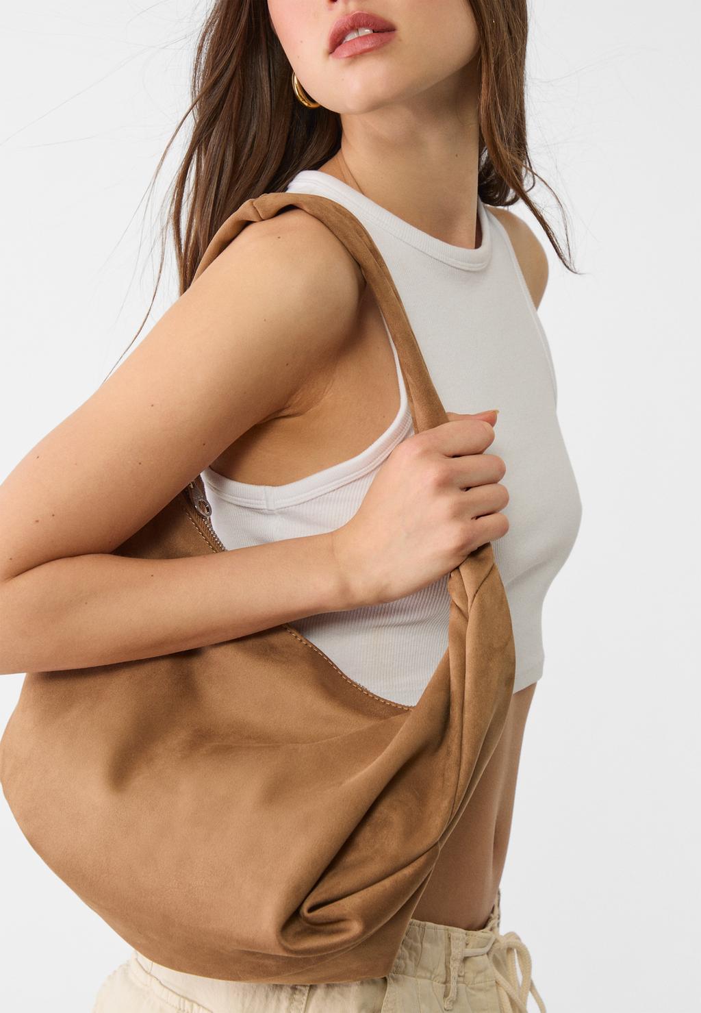 Bolso de hombro detalle asa