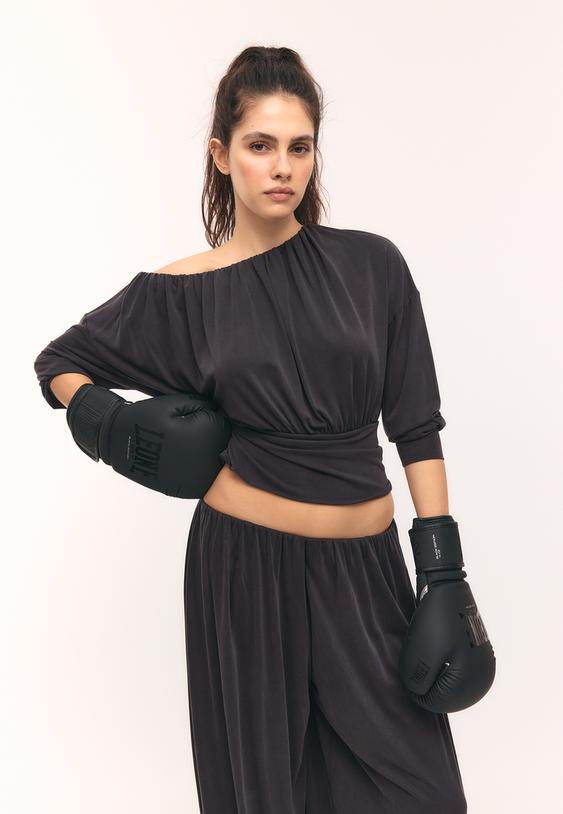 Асиметрична Тениска С Мека Материя