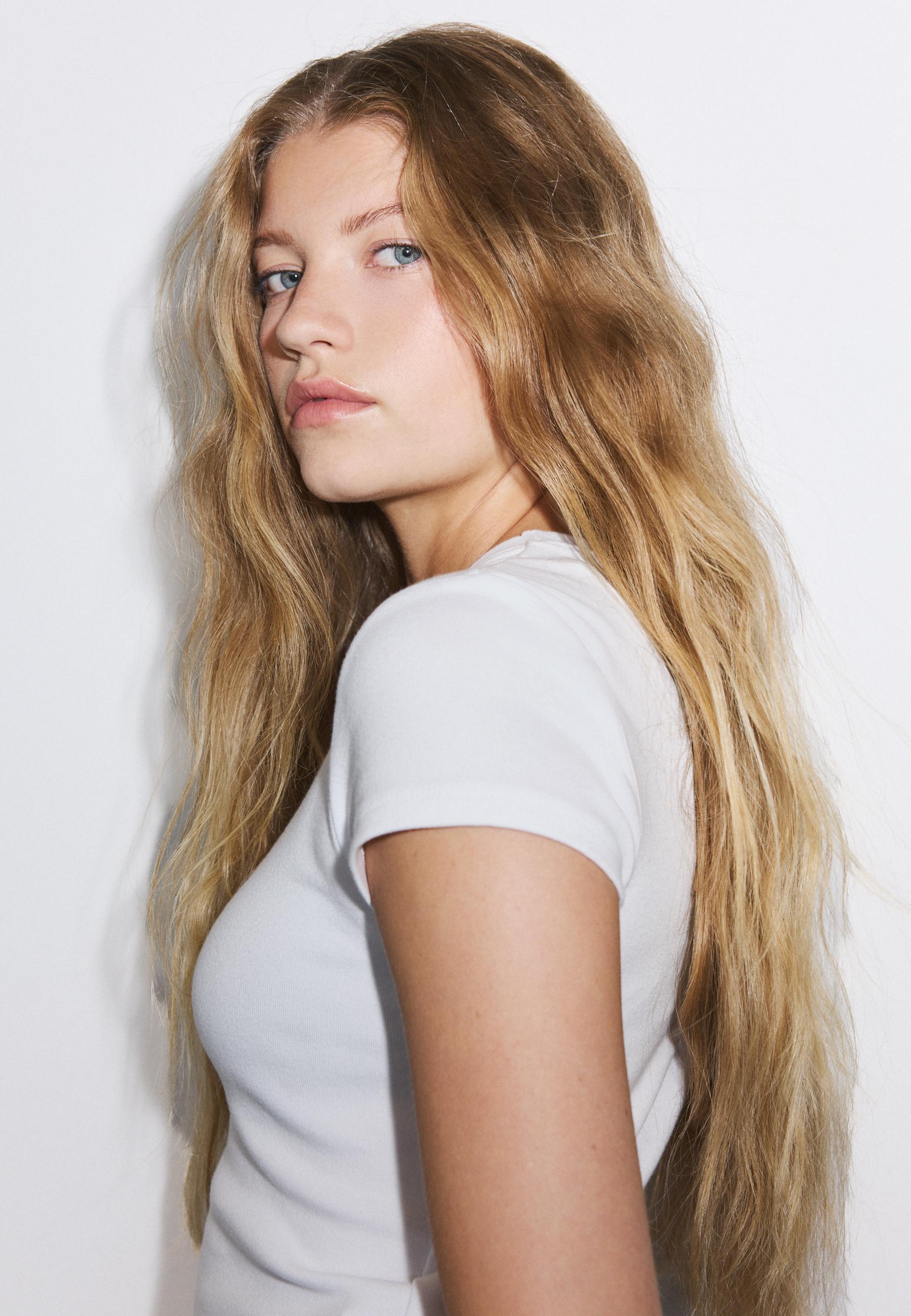 Basic round neck short sleeve T-shirt — White