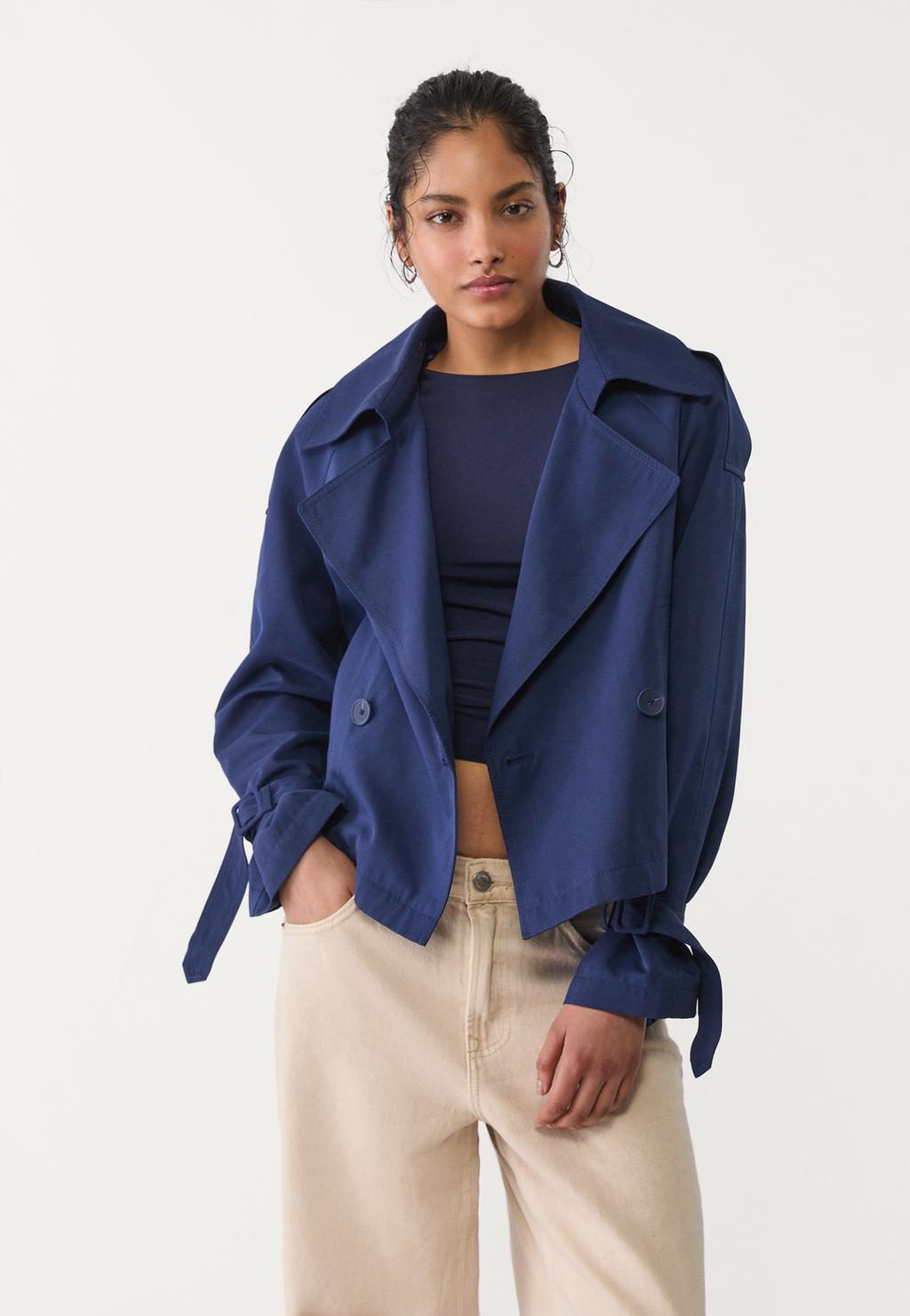 Short double-breasted trench coat