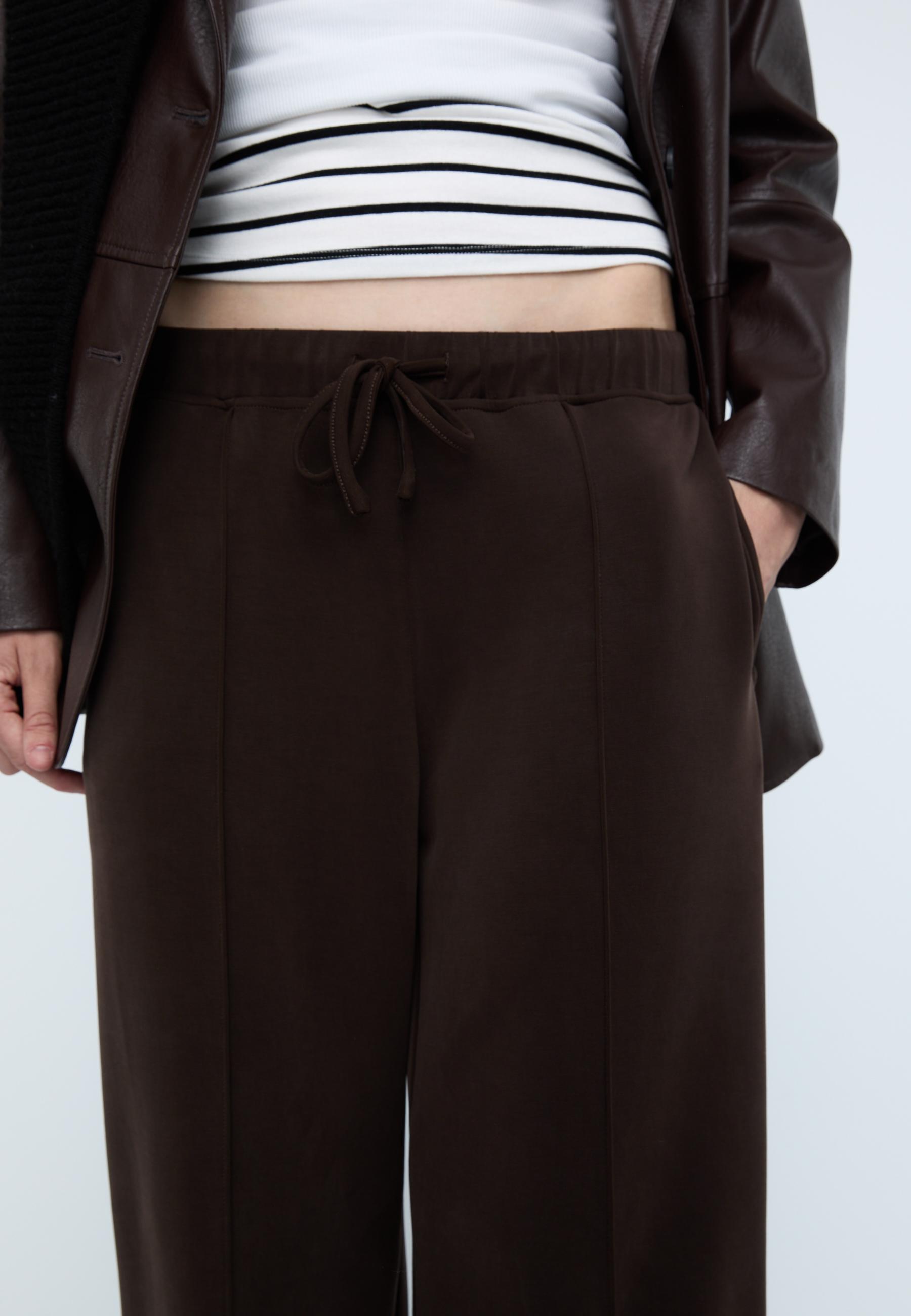 Soft-touch wide-leg pin-tuck joggers — Brown