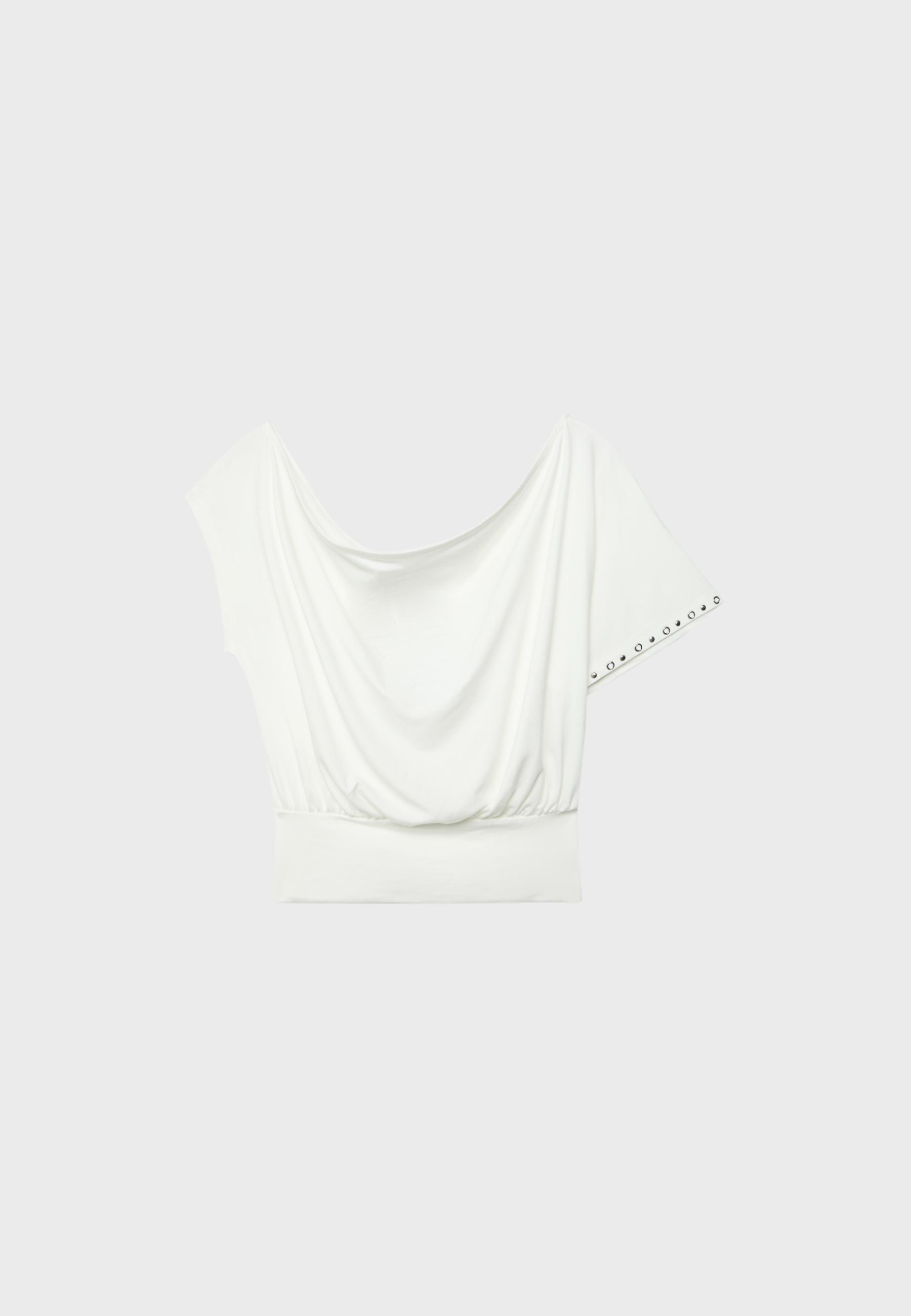 Asymmetric stud T-shirt — Ecru