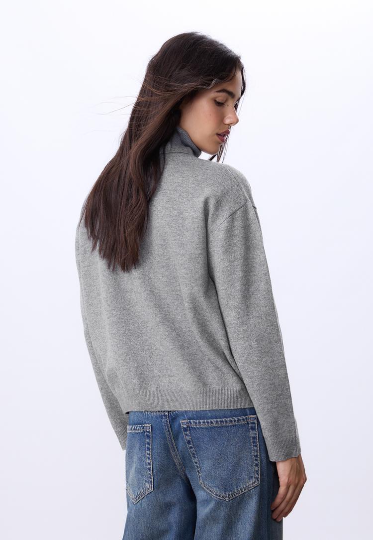 pull basique a col montant