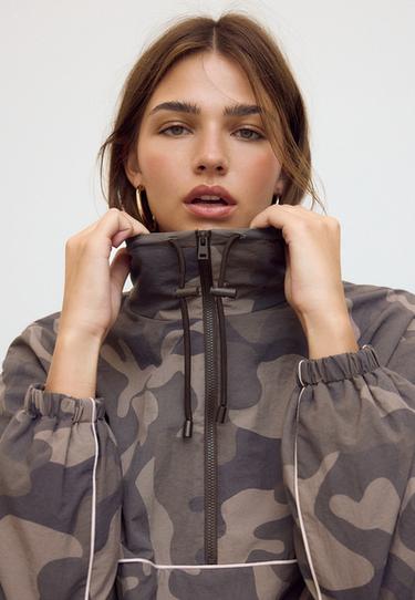 Technical windbreaker with fleece lining — Brown 1