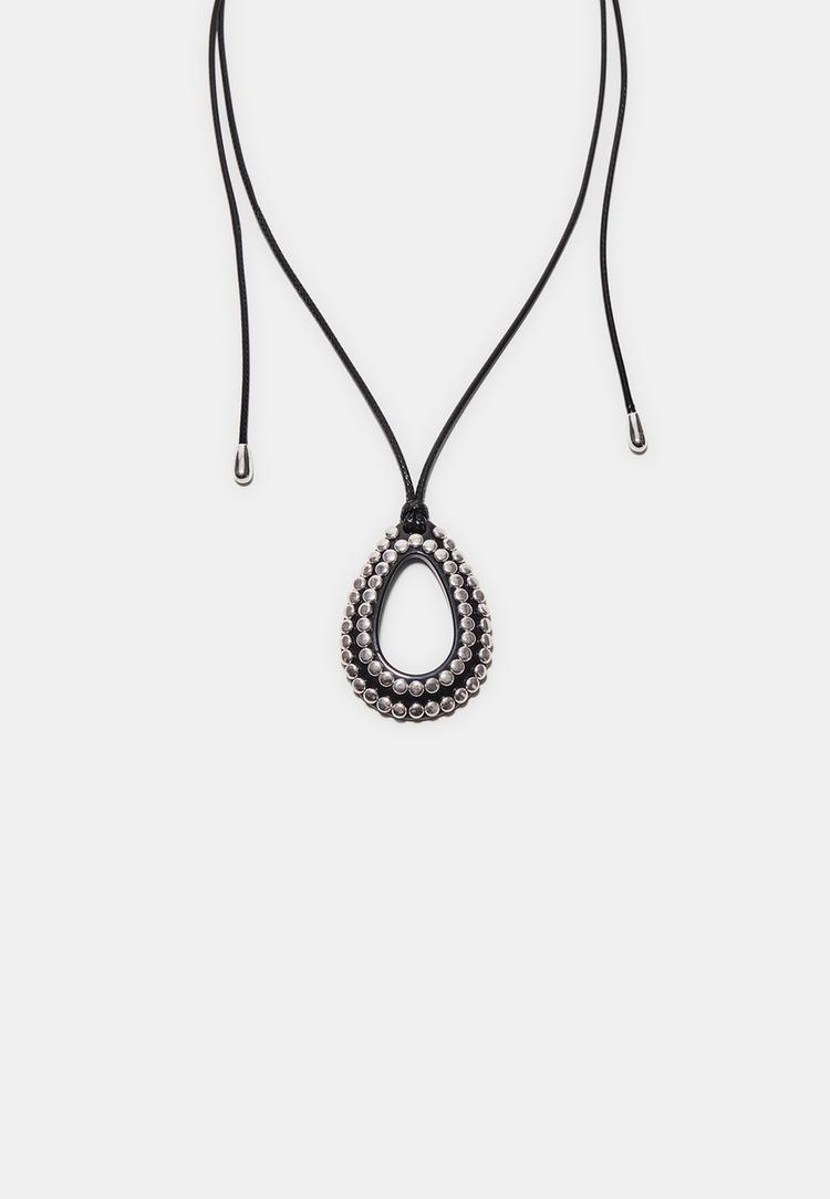 Stradivarius Κολιέ Με Κορδόνι Και Μενταγιόν Μαύρο Os