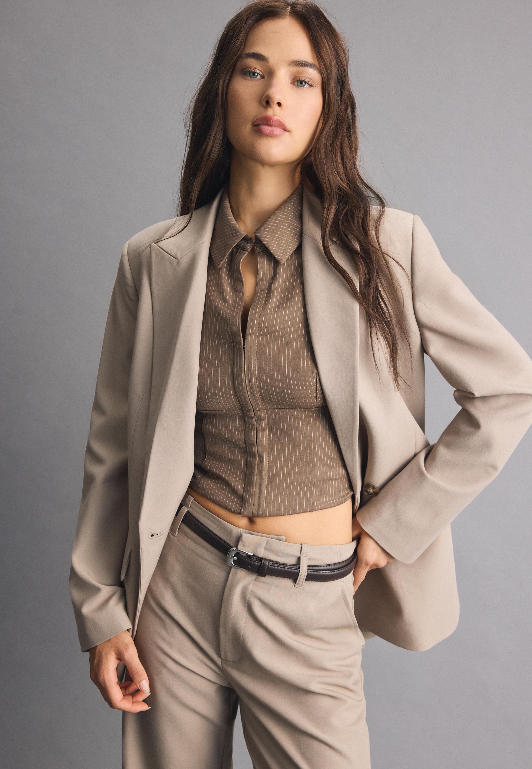 Straight buttoned blazer — Brown