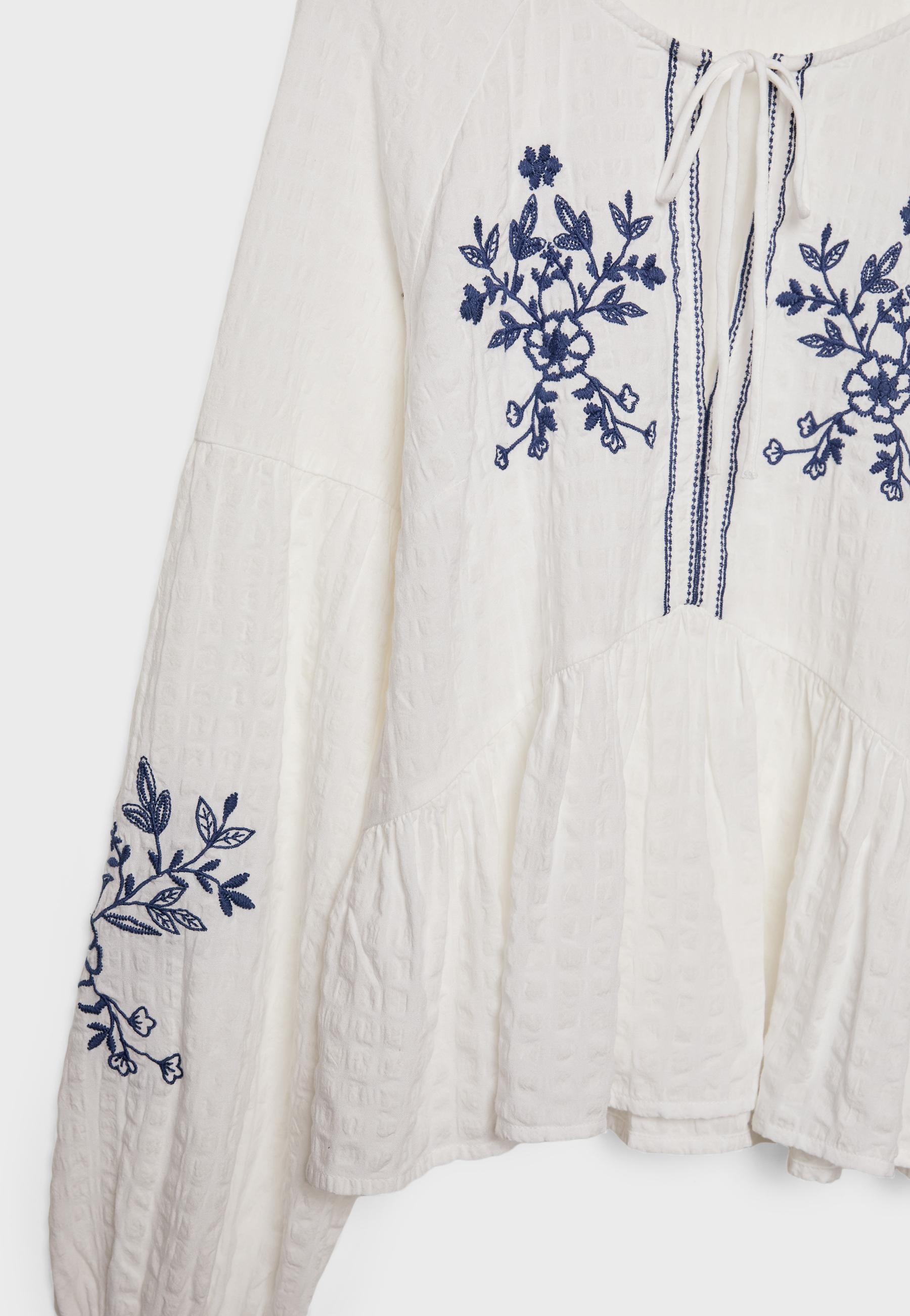 Flowing embroidered blouse - Women's fashion | Stradivarius