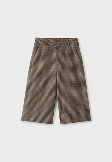 Tailored checked crossover-waist Bermuda shorts — Beige 7