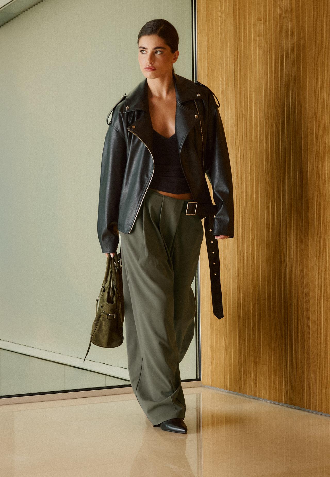 Smart trousers with belt and darts — Khaki