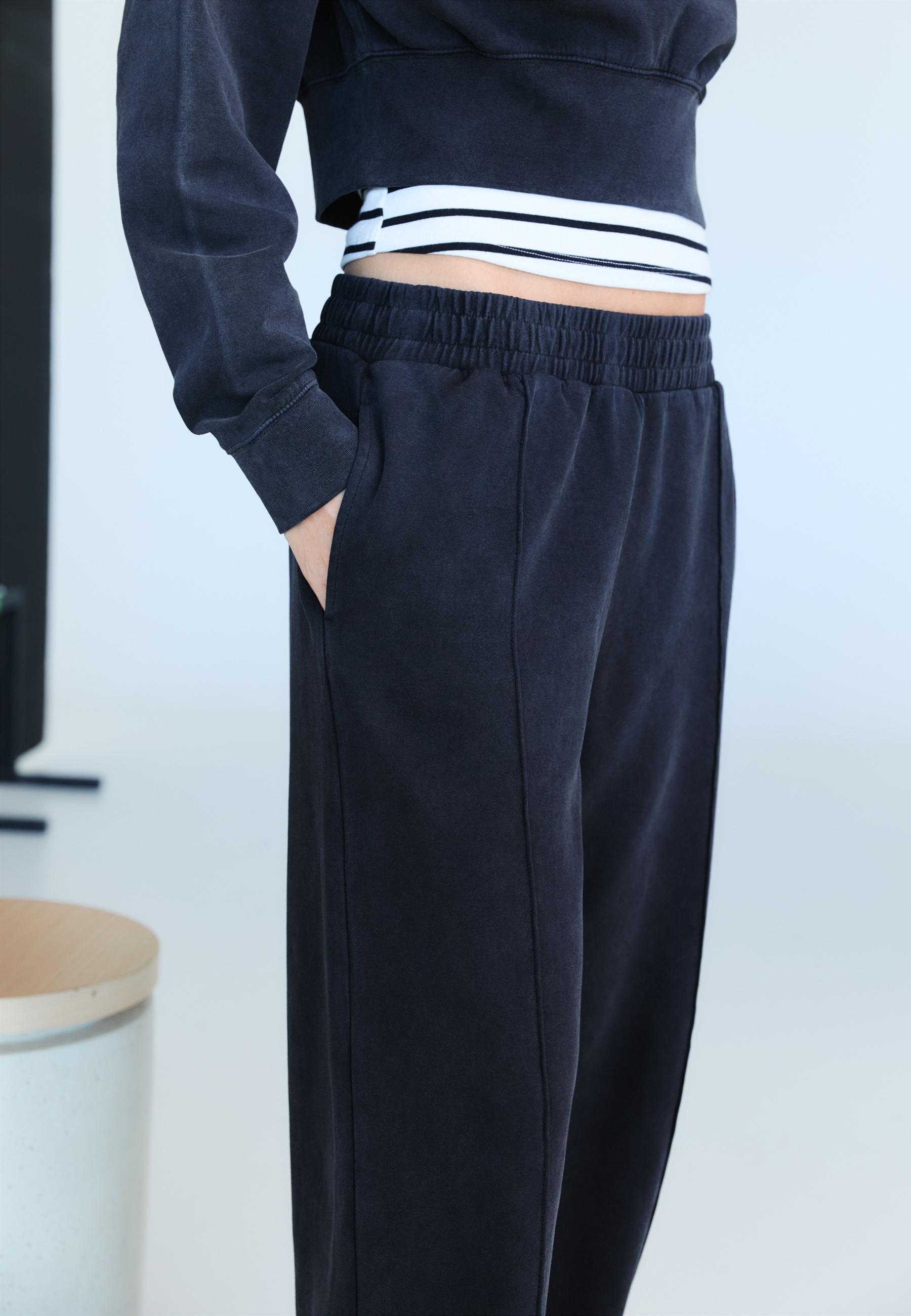 Soft-touch interlock jogger trousers — Dark grey